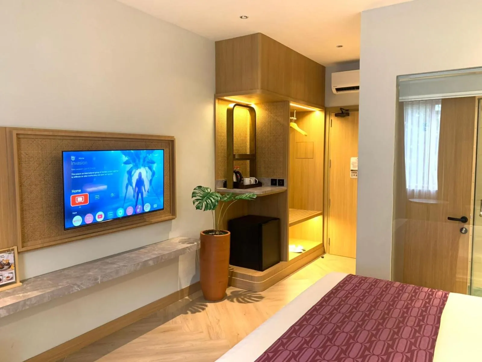 Bed in The Victoria Hotel Yogyakarta