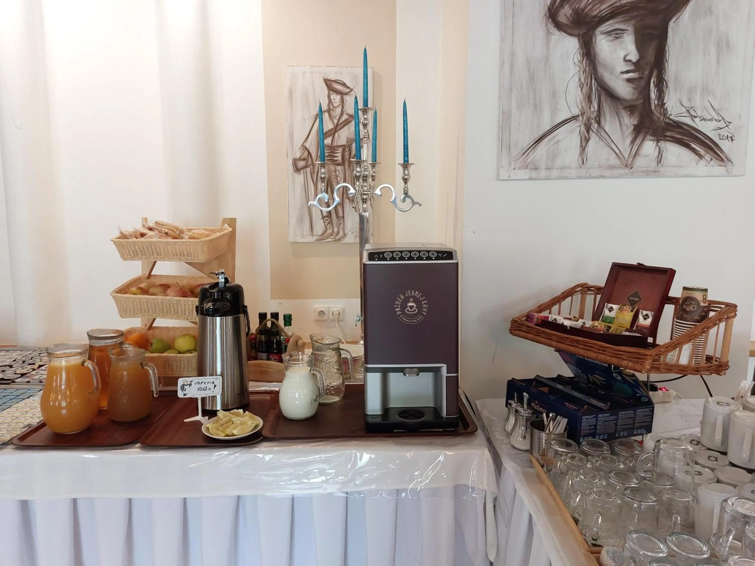 Buffet breakfast in Hotel Gold