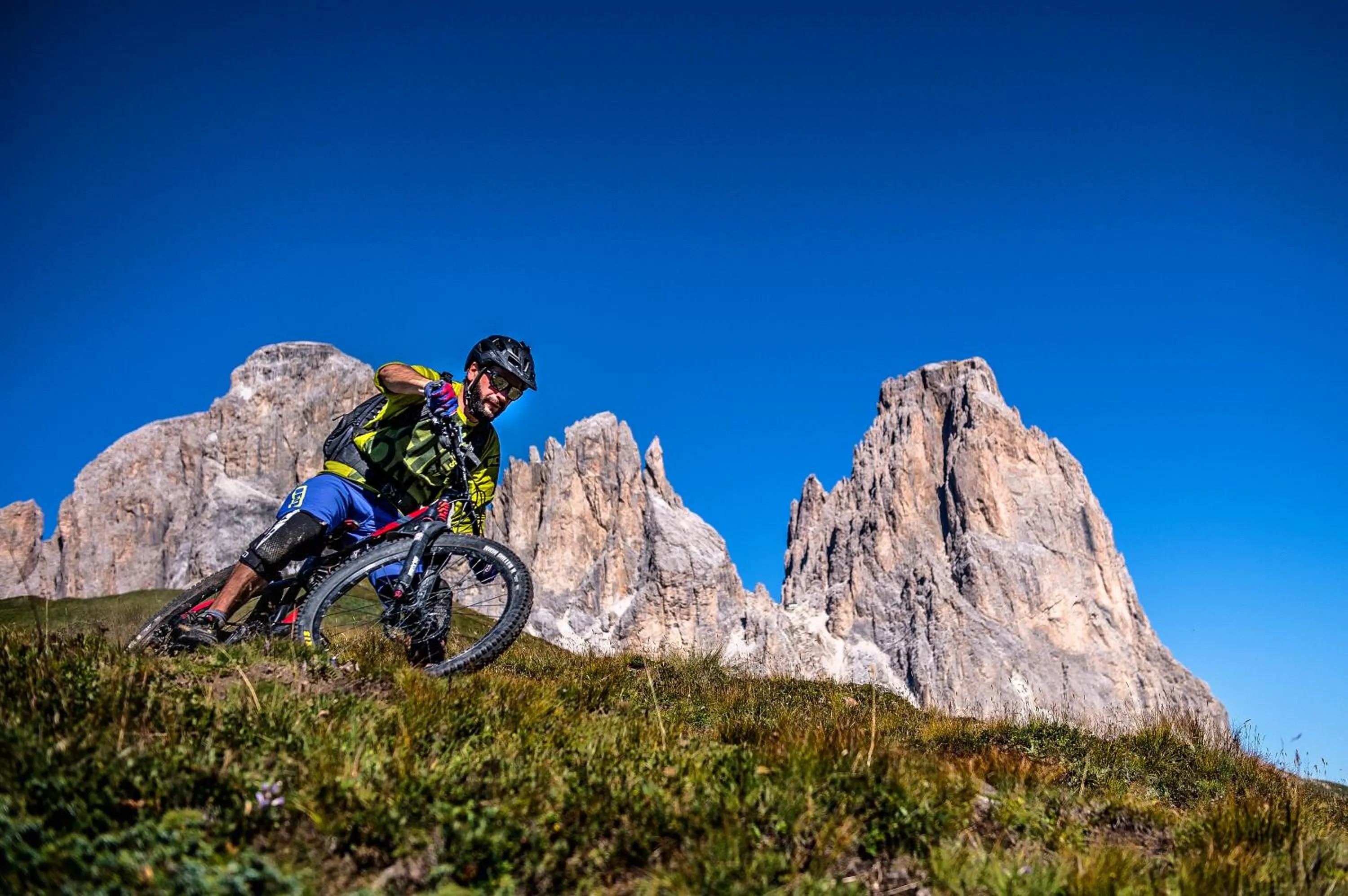 Cycling in Chalet Pineta relax location