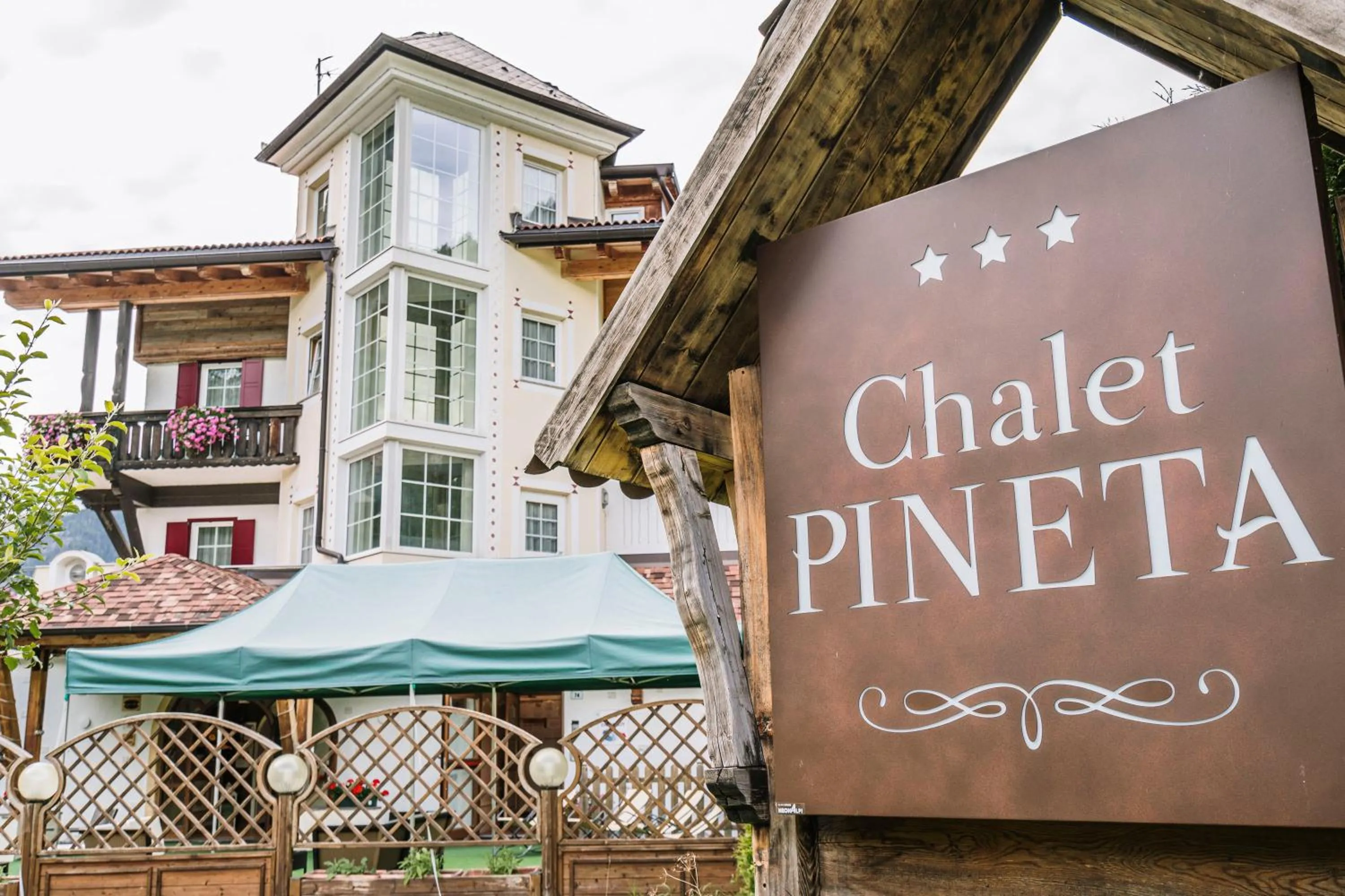 Chalet Pineta relax location
