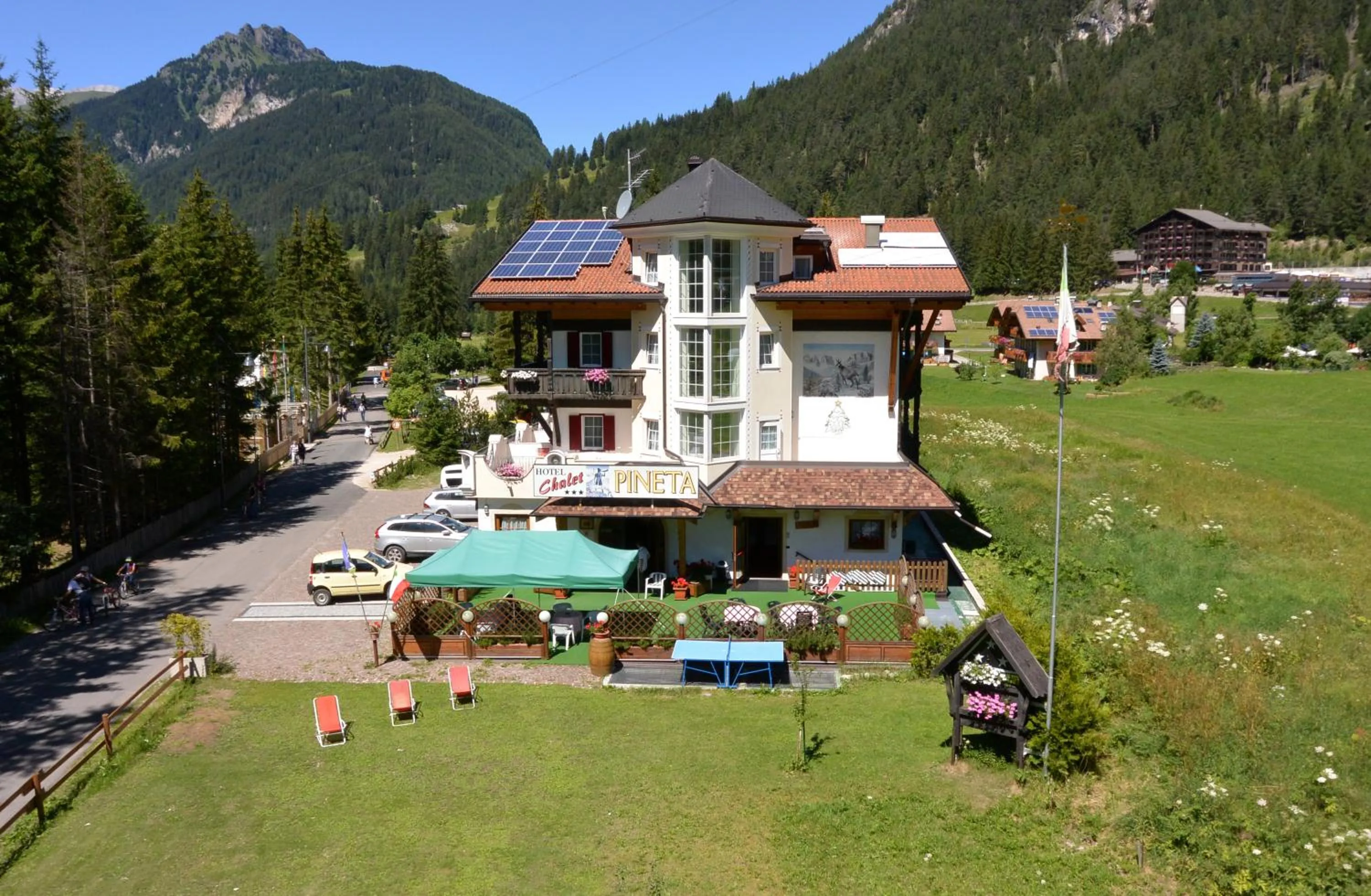 Facade/entrance in Chalet Pineta relax location