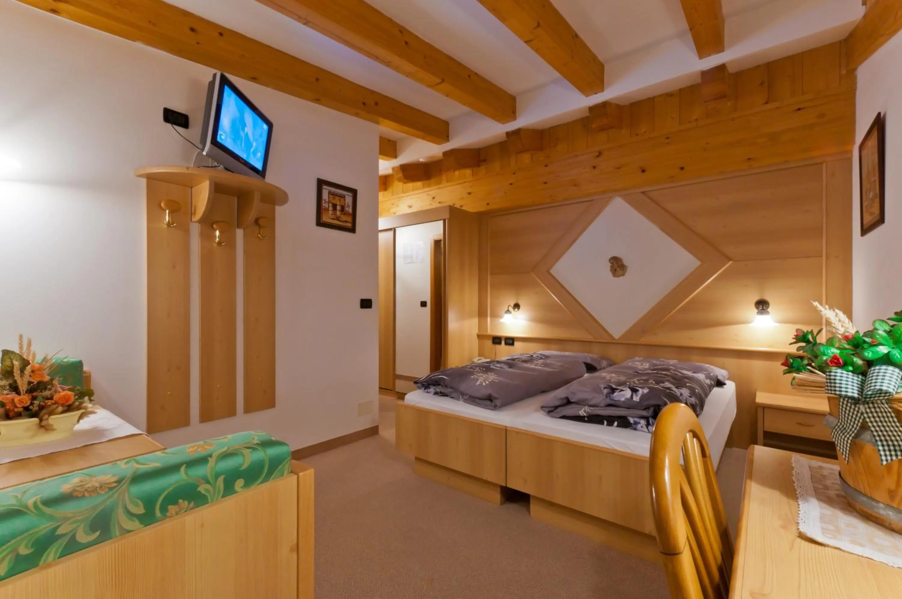 Bedroom, Bed in Chalet Pineta relax location