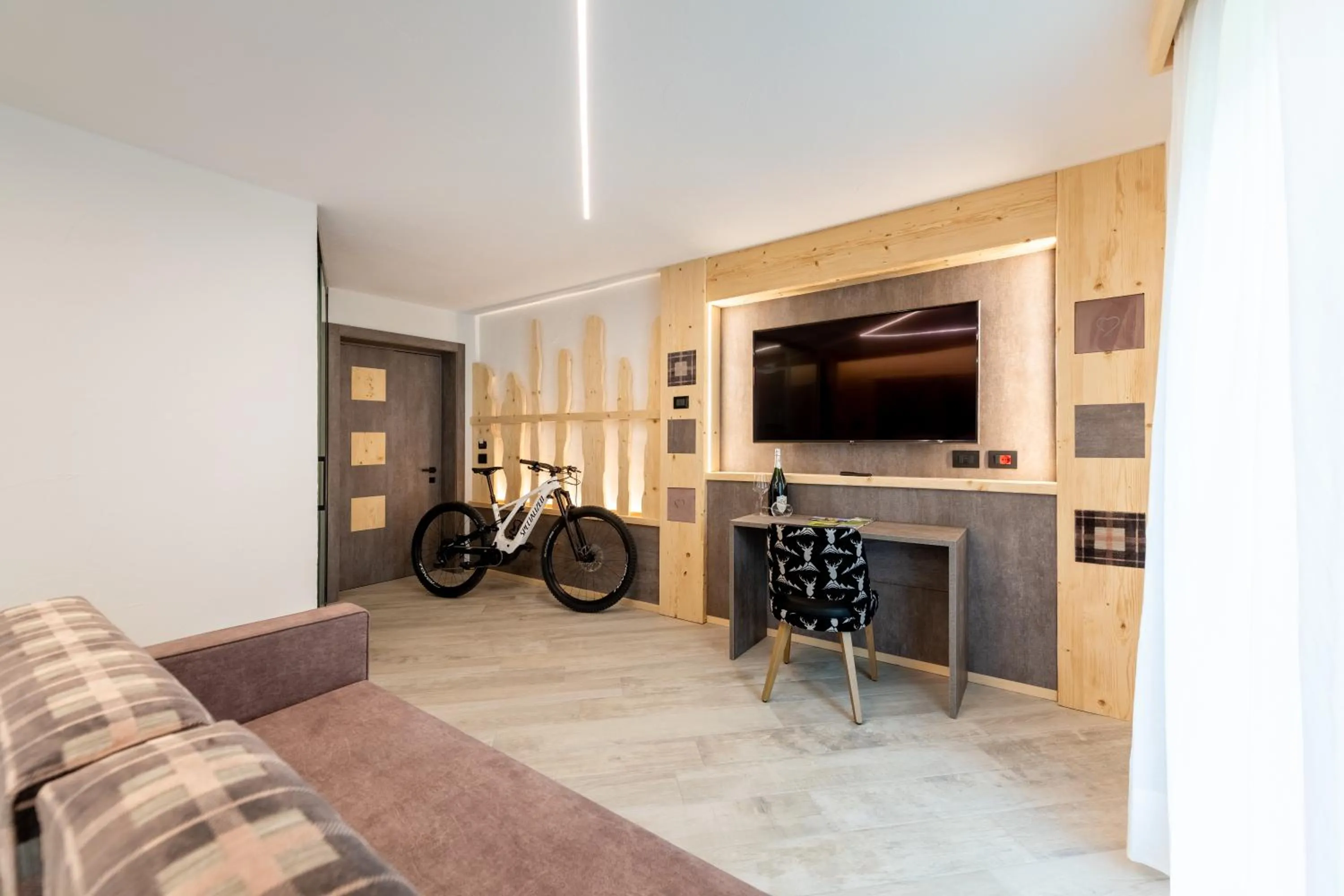 TV and multimedia in Chalet Pineta relax location