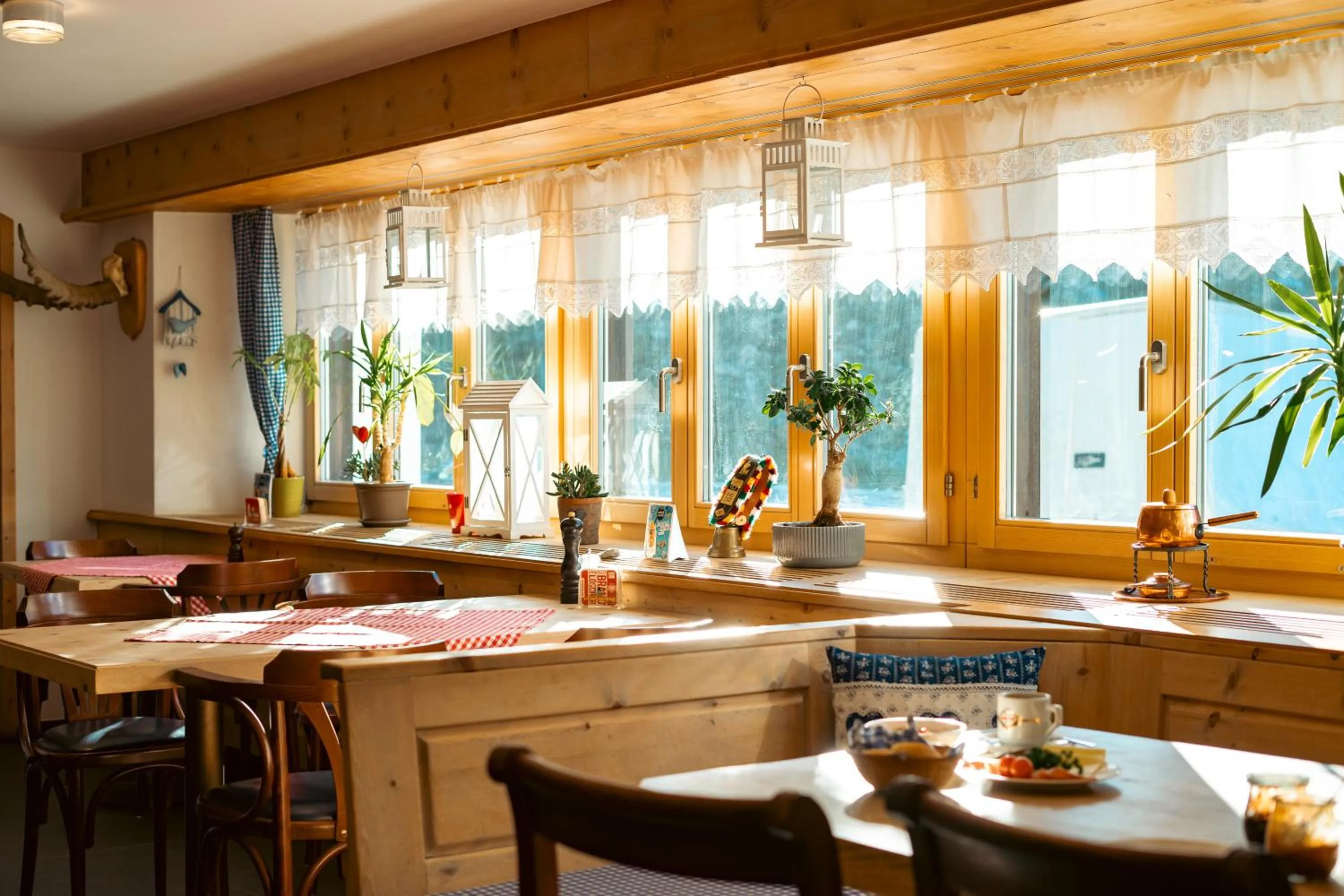 Restaurant/places to eat in Ospizio La Veduta