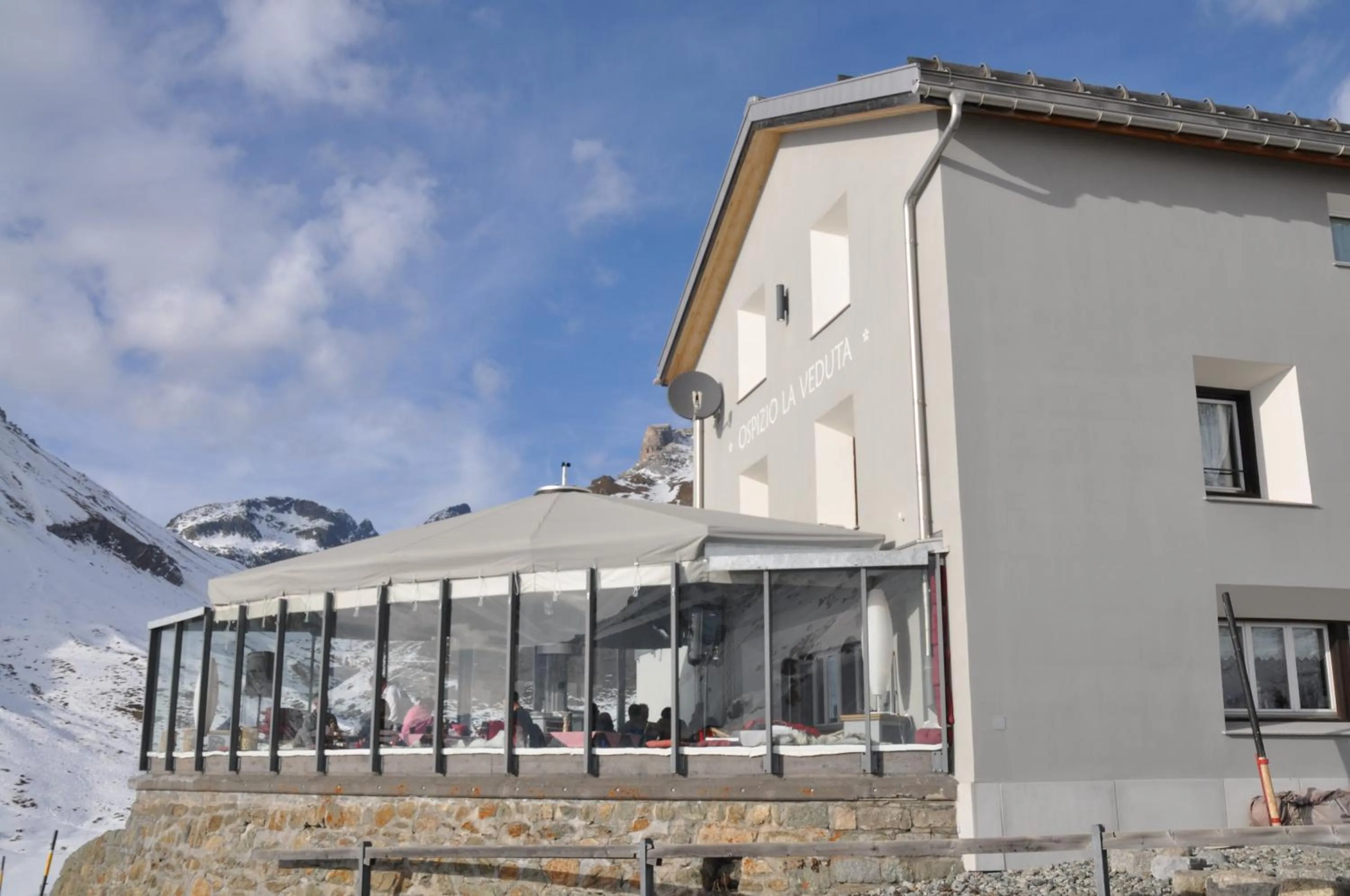 Property building in Ospizio La Veduta