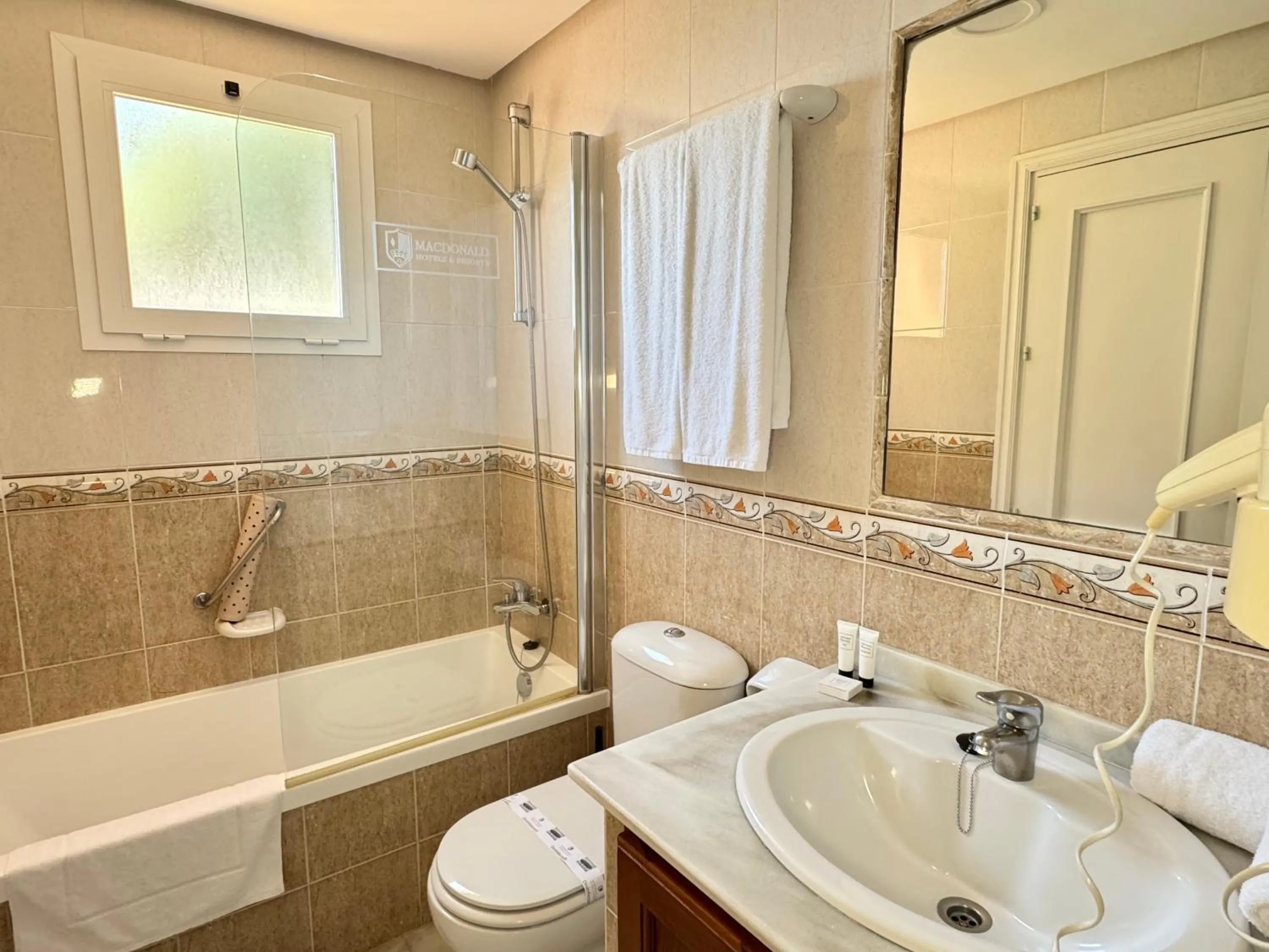 Bathroom in Macdonald Doña Lola Resort