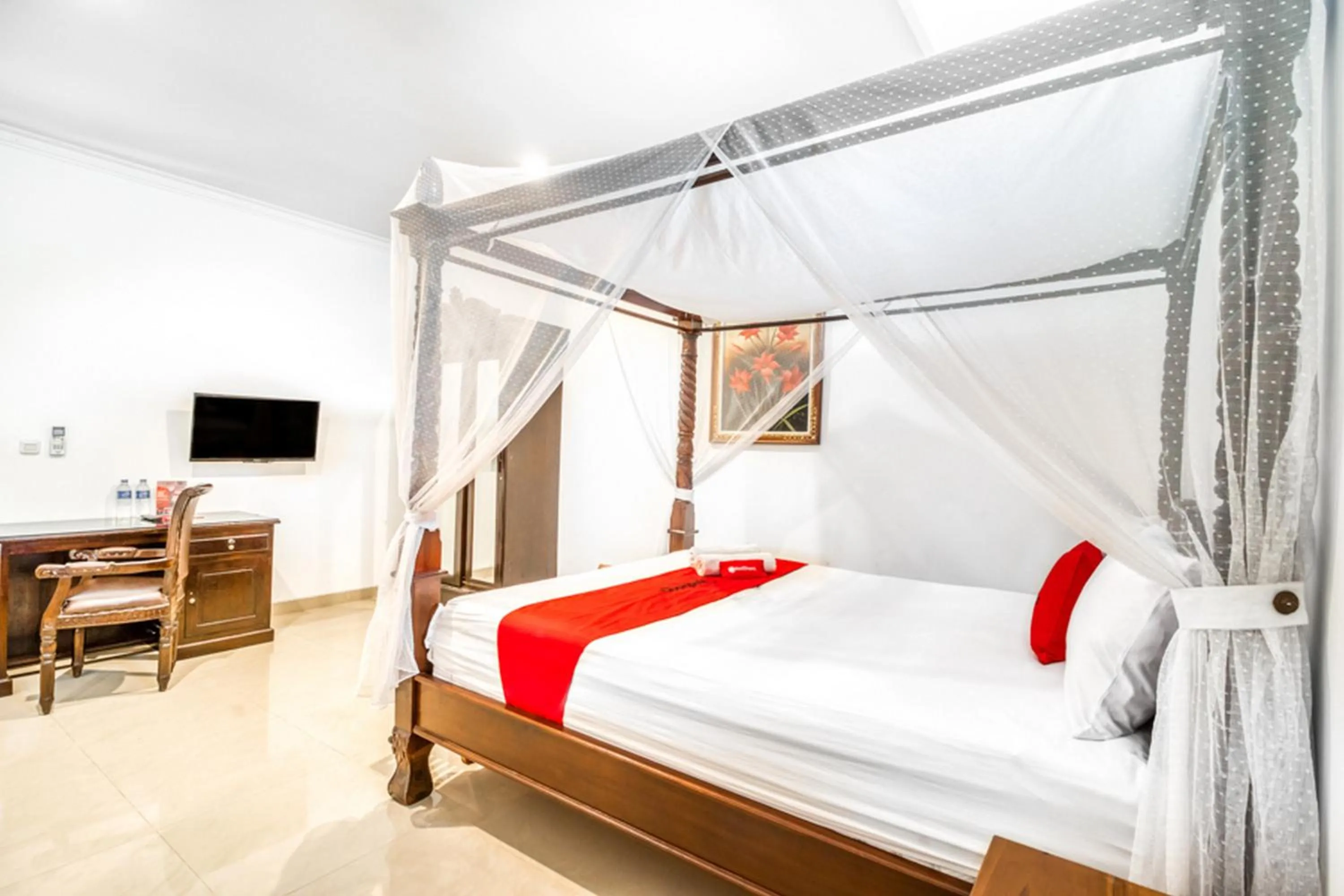 Bed in RedDoorz Plus near Lempuyangan Station 4