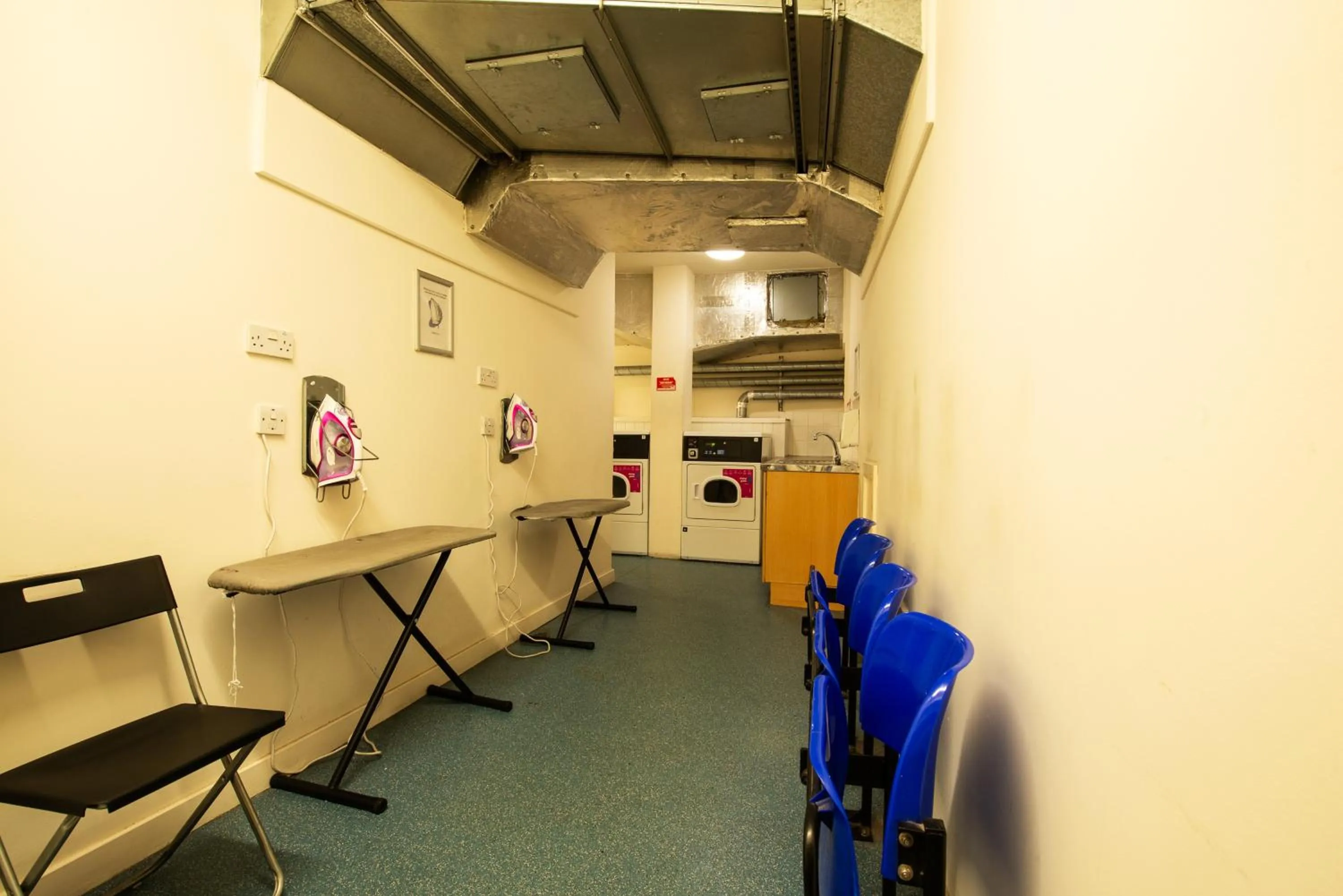 laundry in a&o Edinburgh City