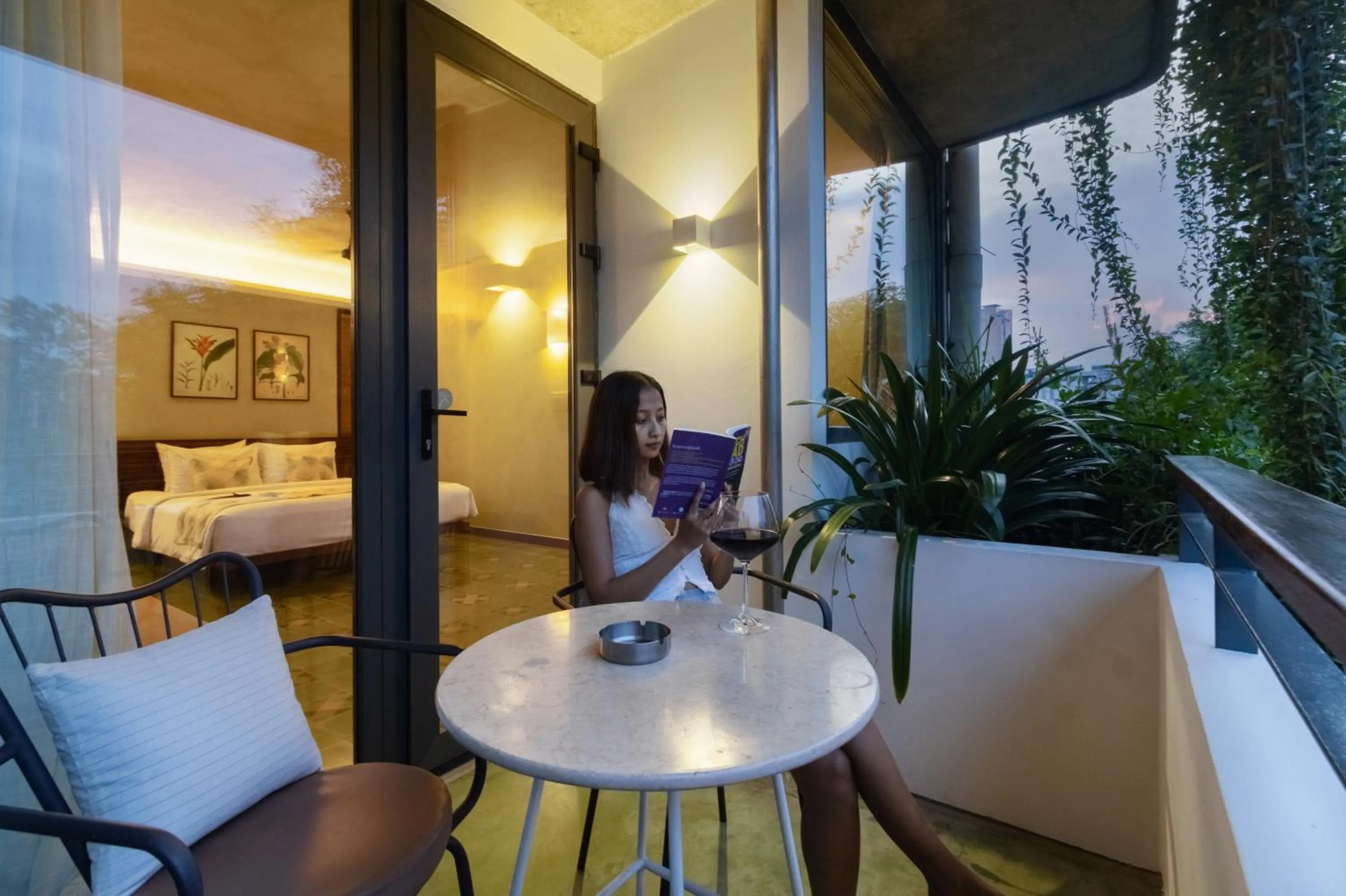 Balcony/Terrace in Penh House Hotel