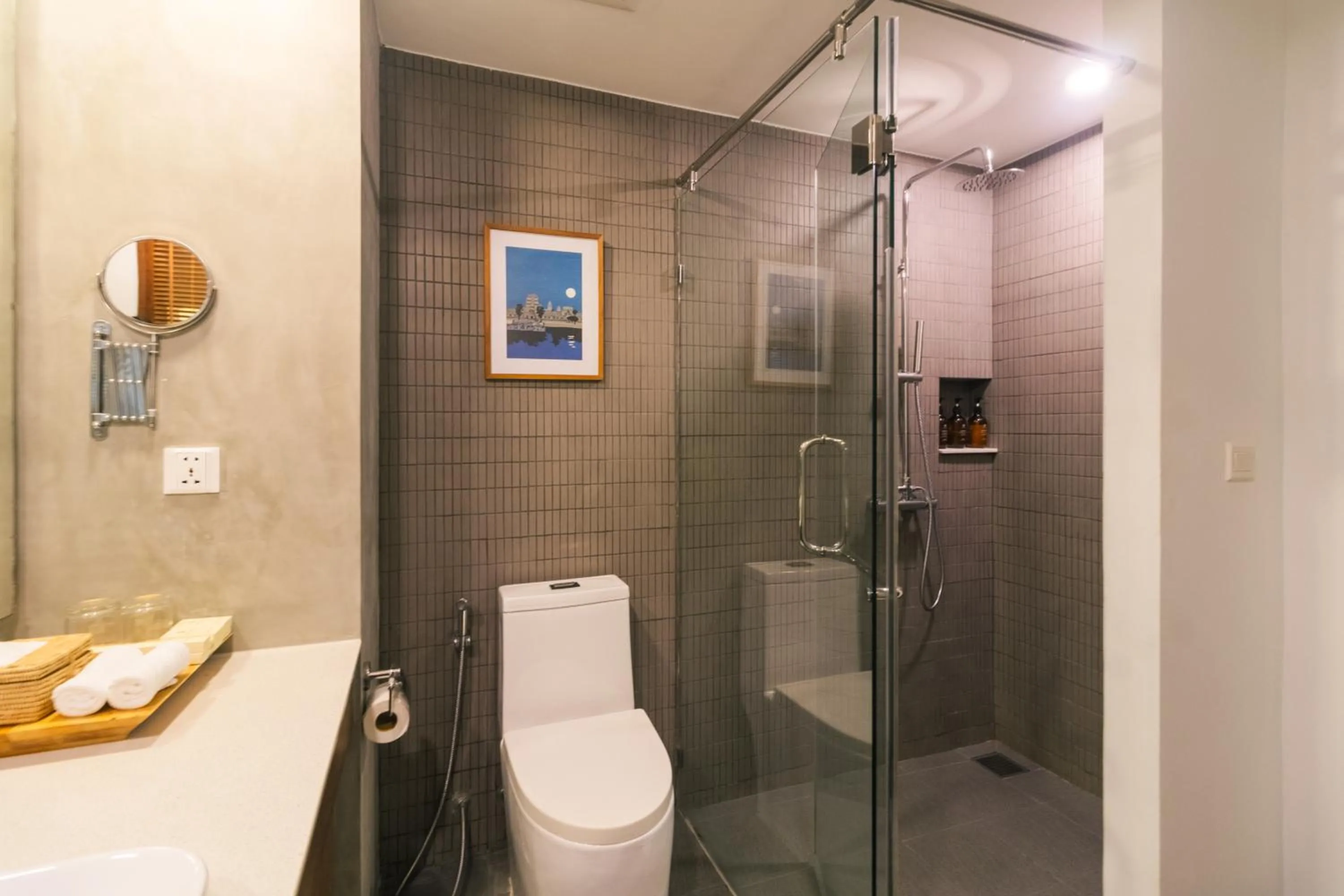 Shower in Penh House Hotel