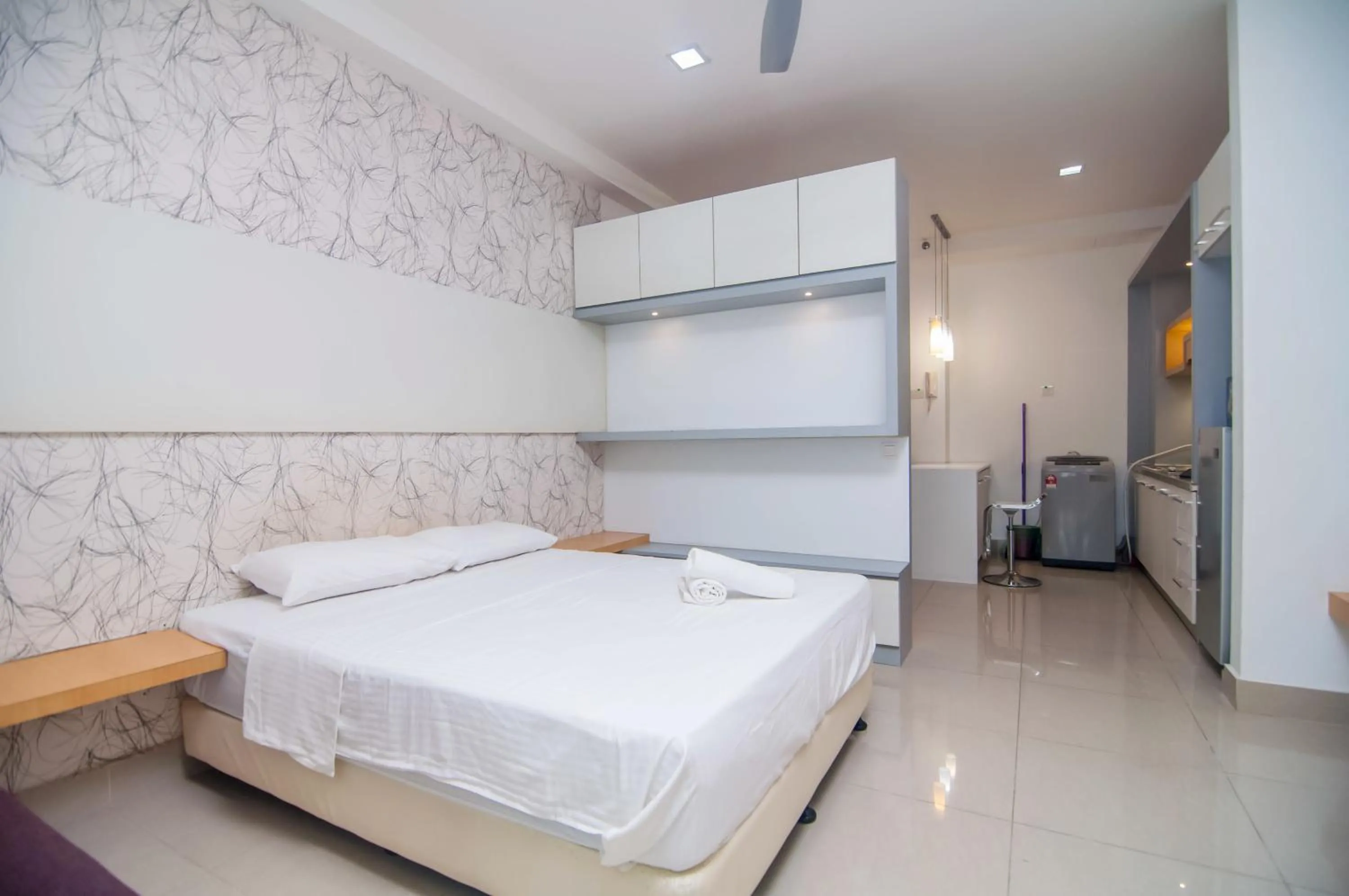 Bed in Shaftsbury Cyberjaya by IdealHub