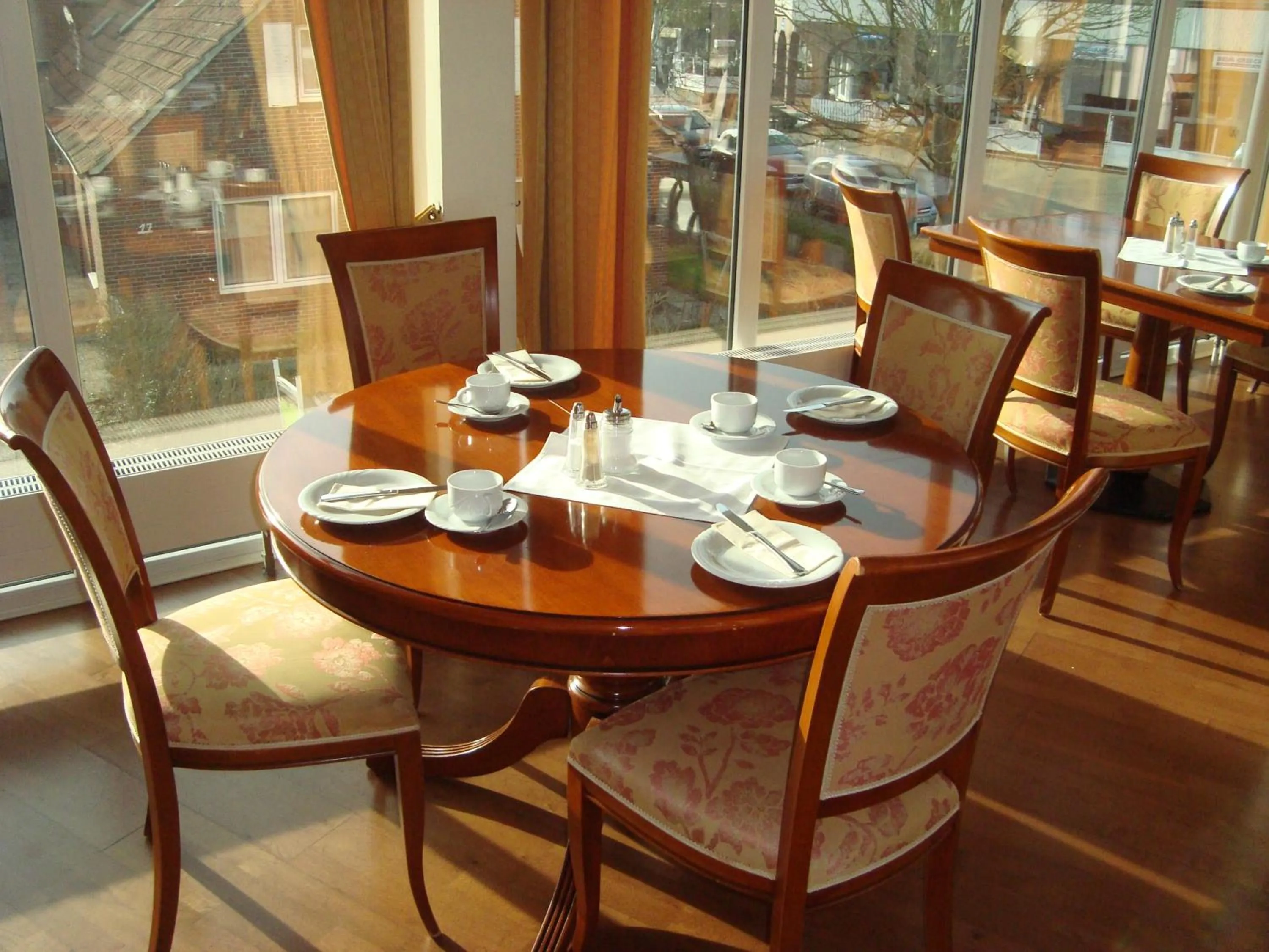 Restaurant/places to eat in Vier Jahreszeiten Bensersiel