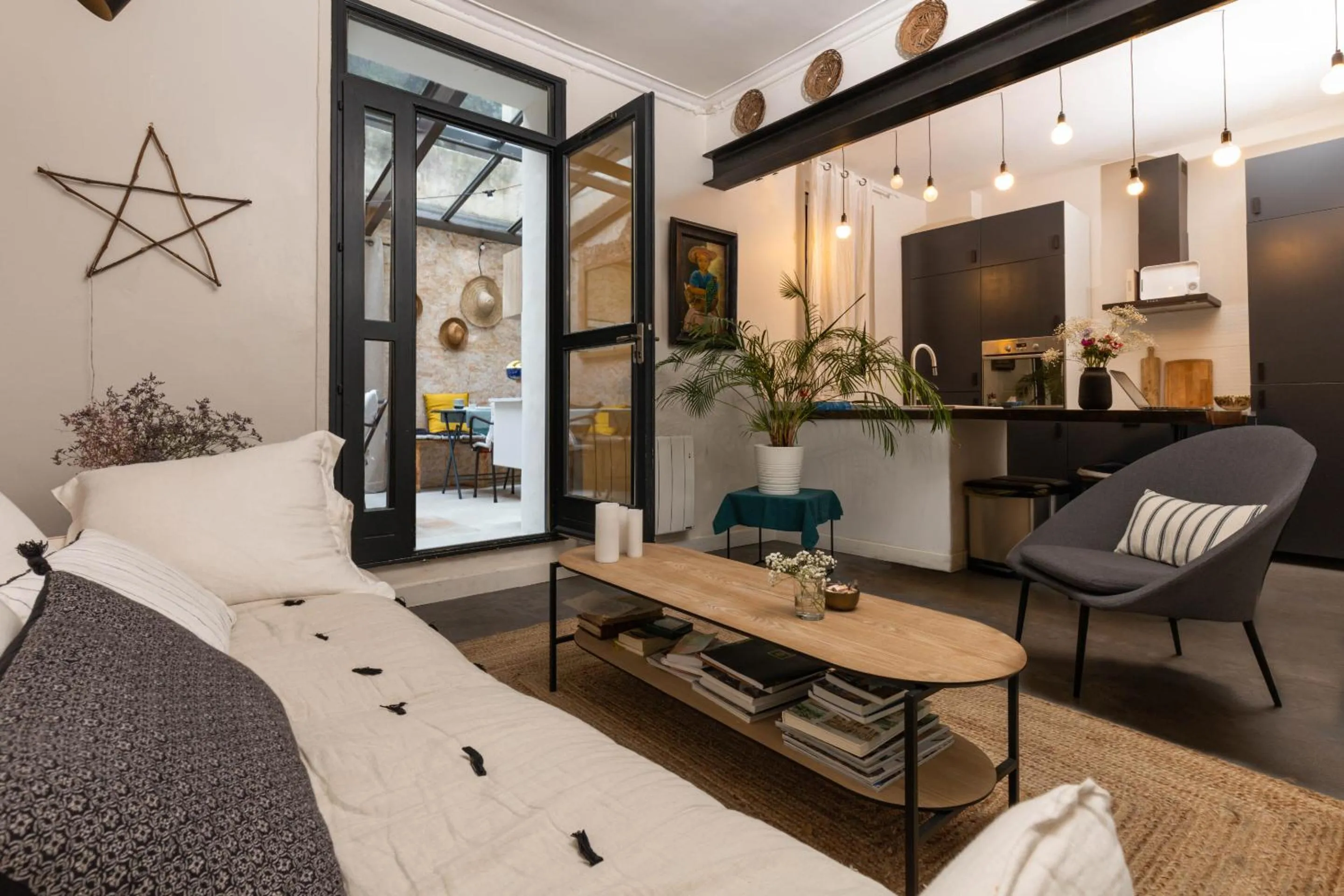 Kitchen or kitchenette in Boutique Hôtel - La Demoiselle