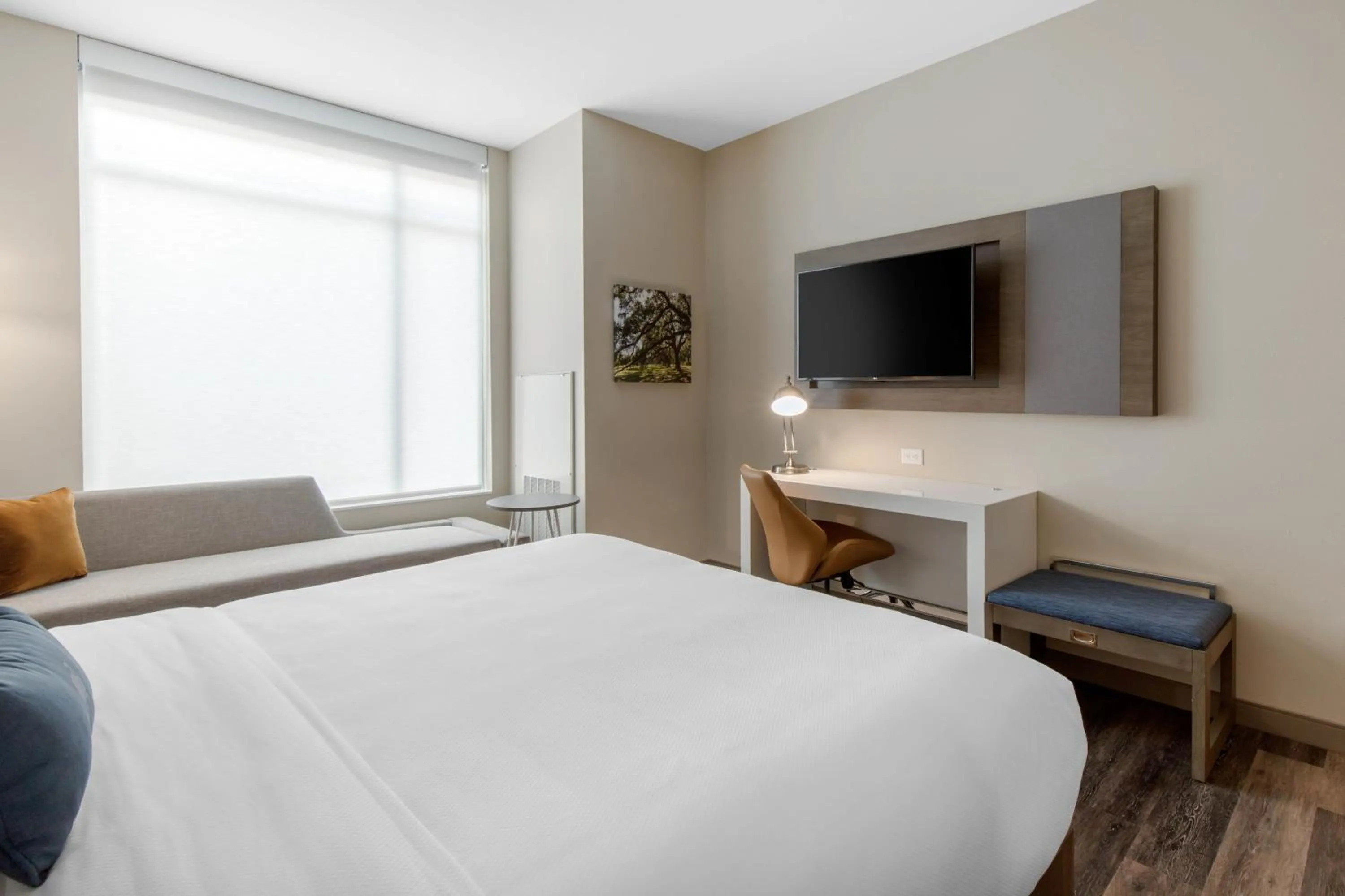 Bedroom, Bed in Cambria Hotel Mount Pleasant - Charleston