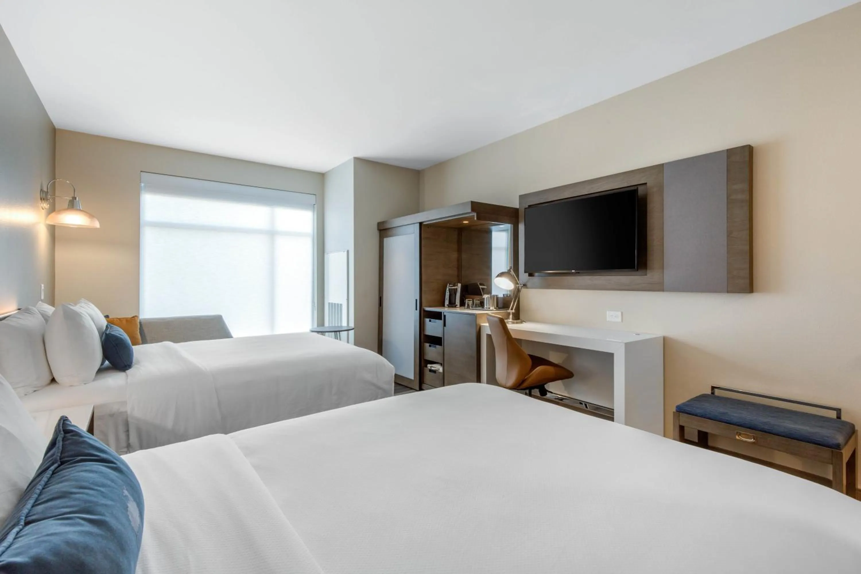 Bedroom, Bed in Cambria Hotel Mount Pleasant - Charleston