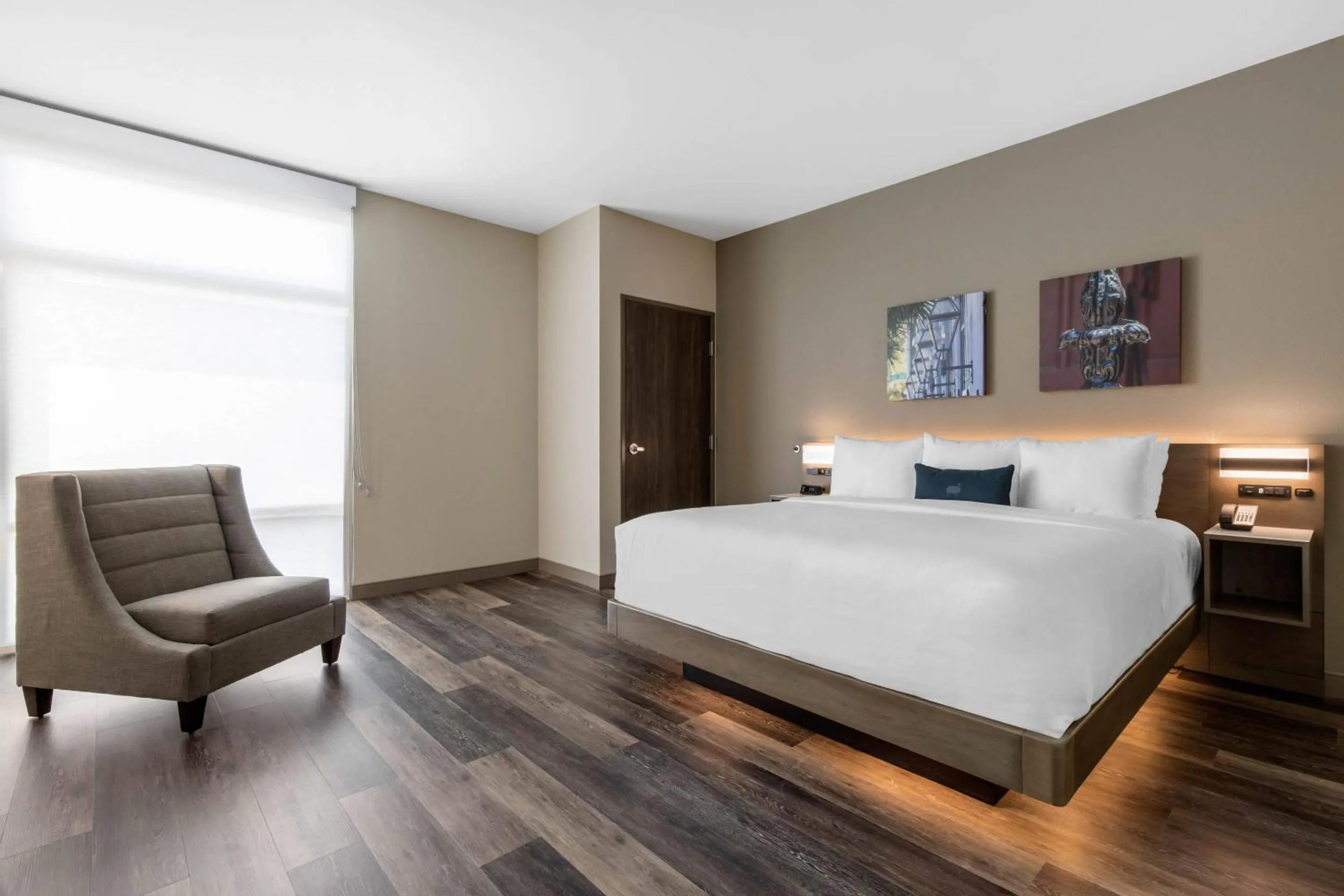 Bedroom, Bed in Cambria Hotel Mount Pleasant - Charleston