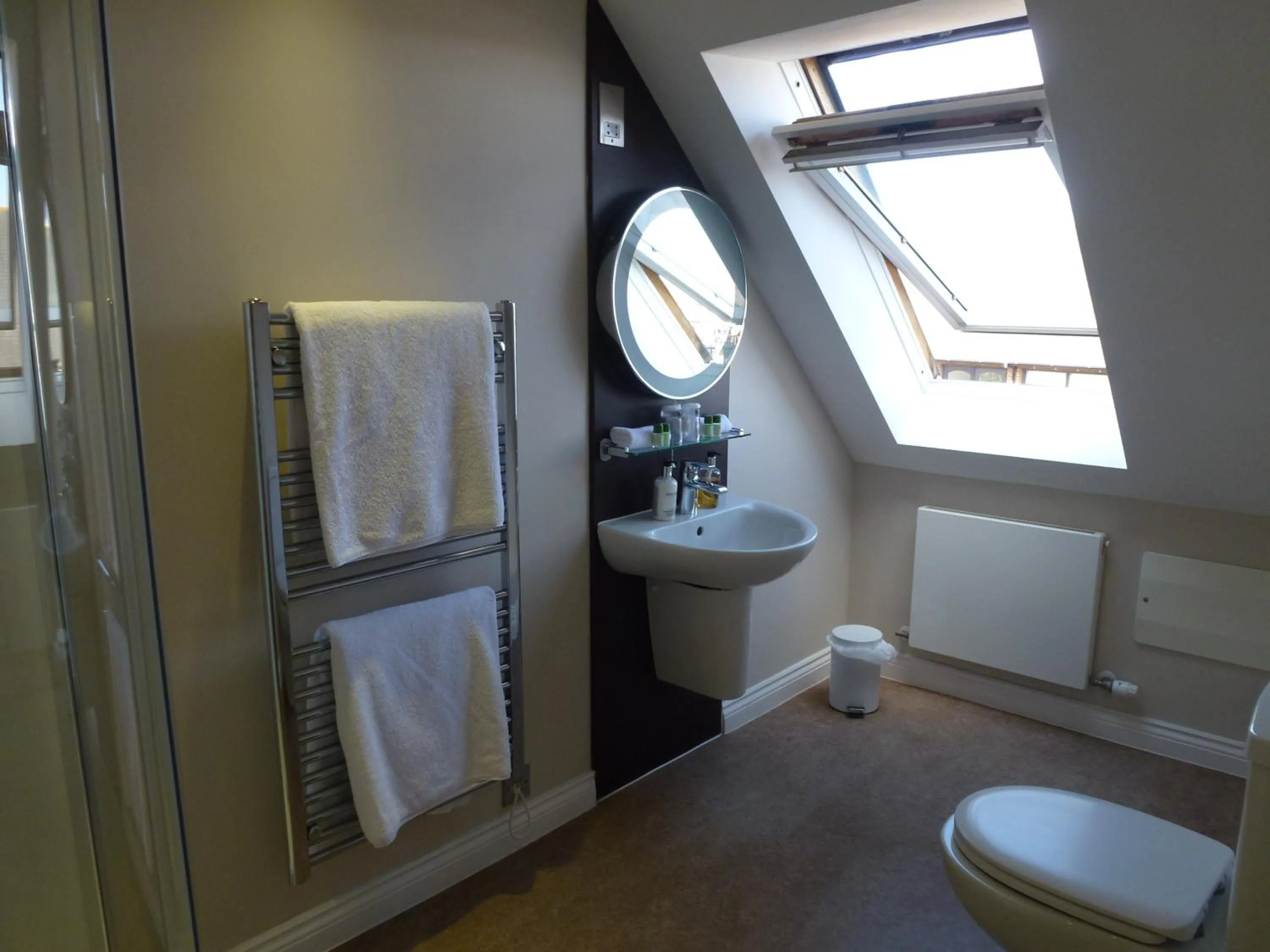 Bathroom in Boathouse Hotel