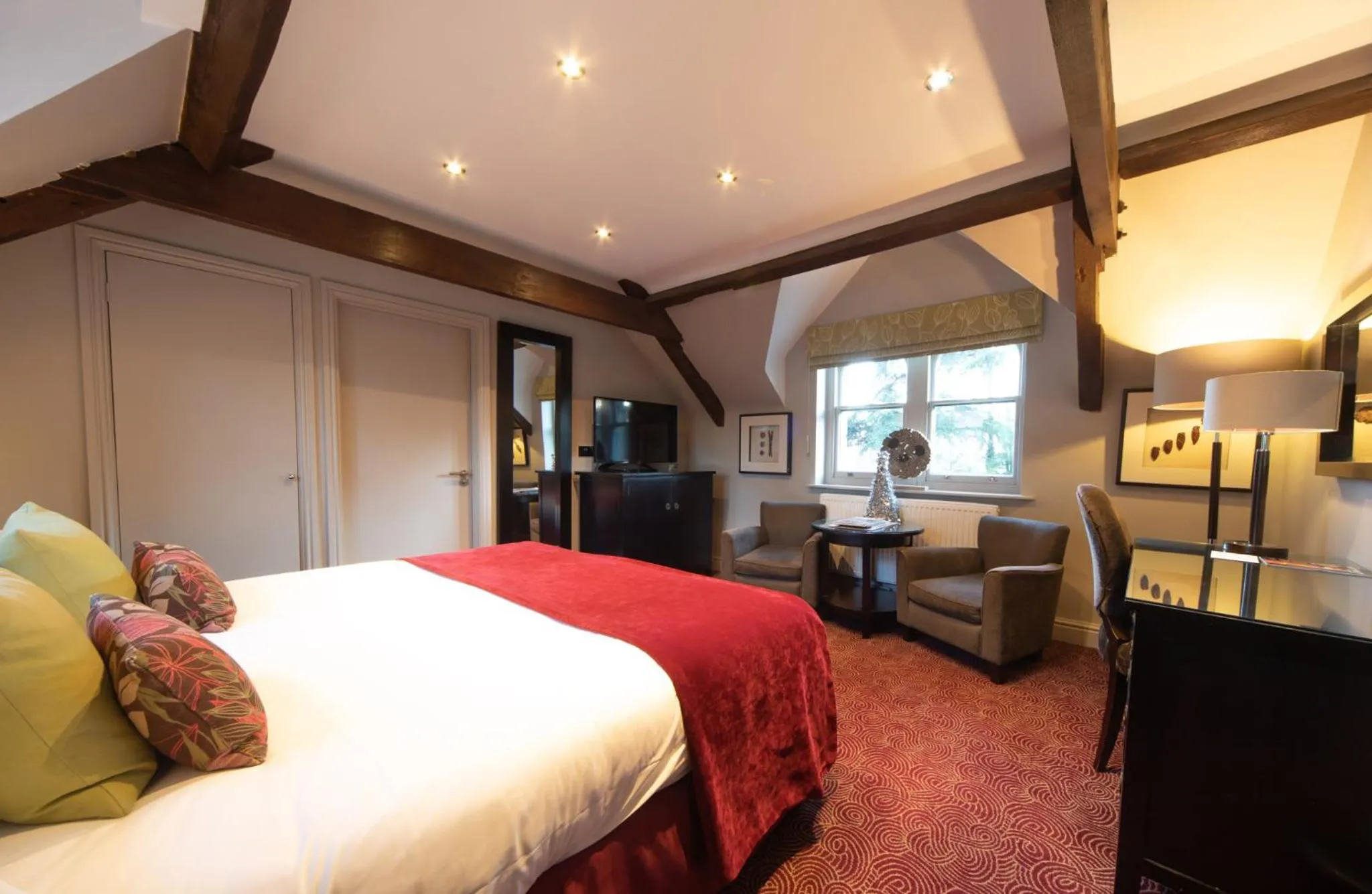 Bedroom, Bed in Beechfield House