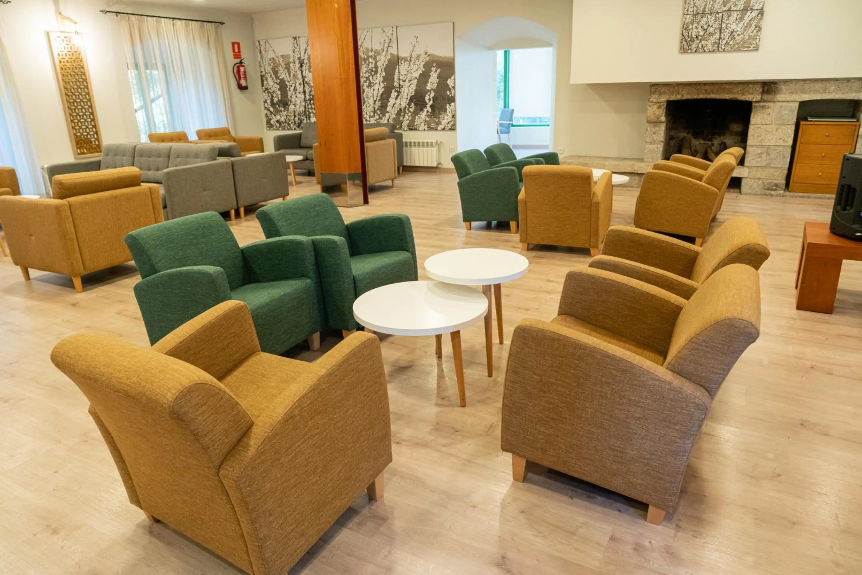 Lounge or bar in Salugral Termal Resort