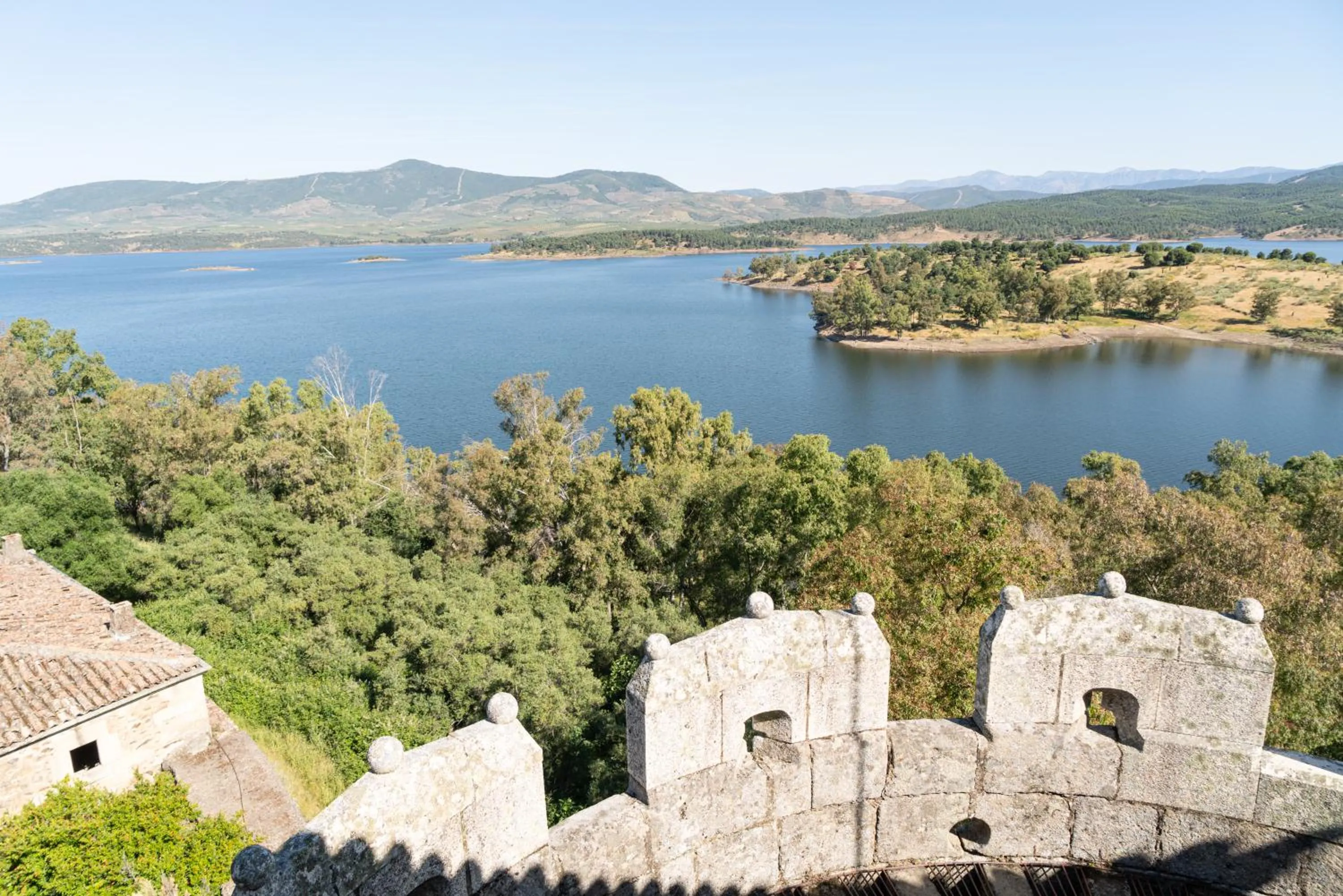 Hiking in Salugral Termal Resort