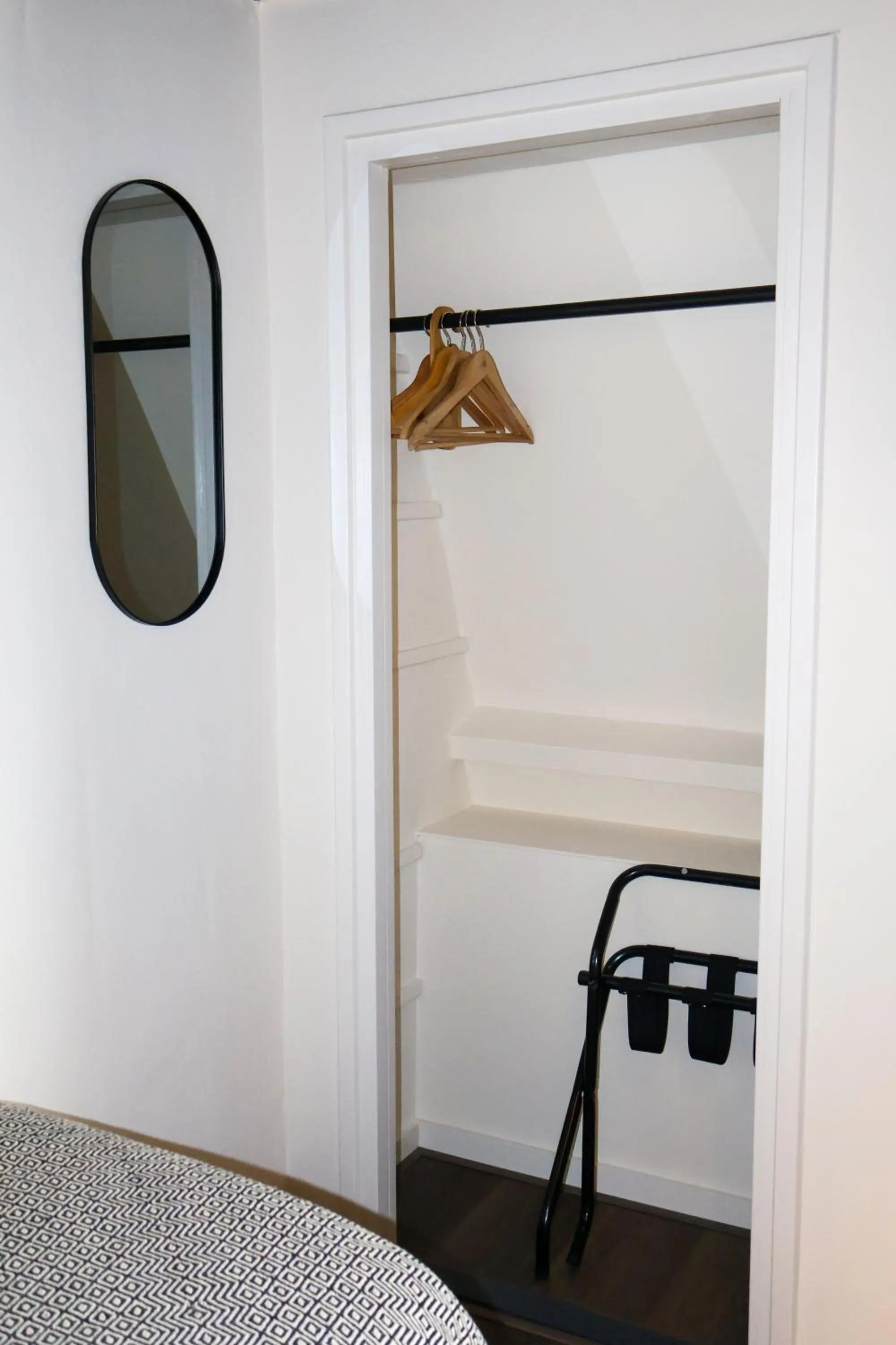 wardrobe in Hotel de Abdij