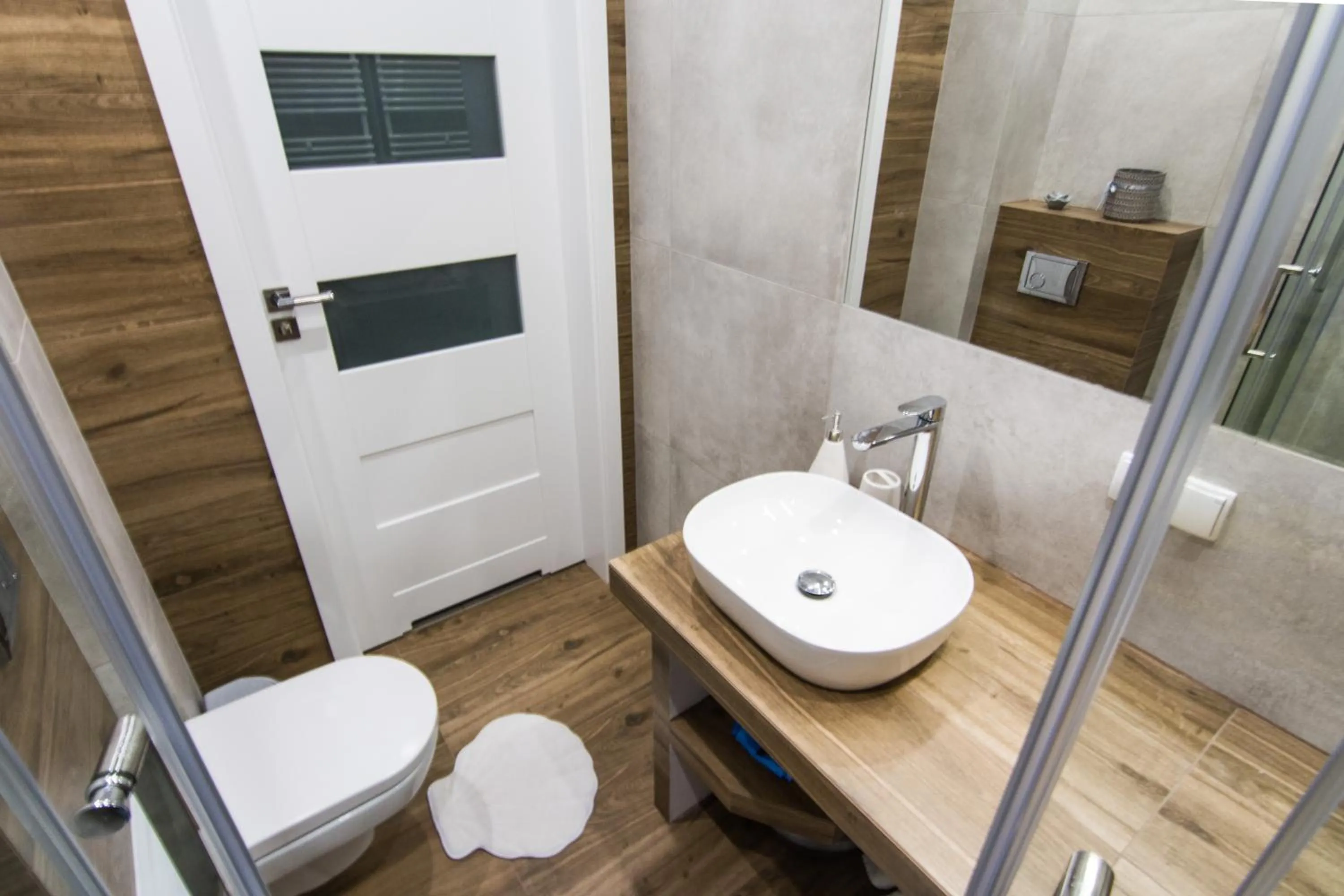 Toilet in Apartamenty Izerskie - ul. Cicha 13H-I