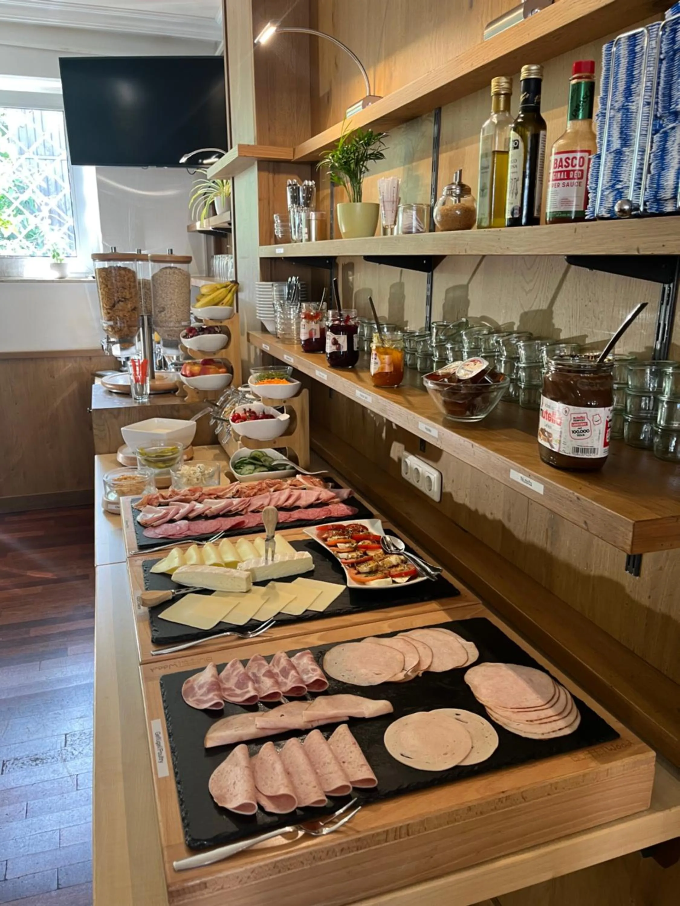 Breakfast in Paulaner am Dom Hotel