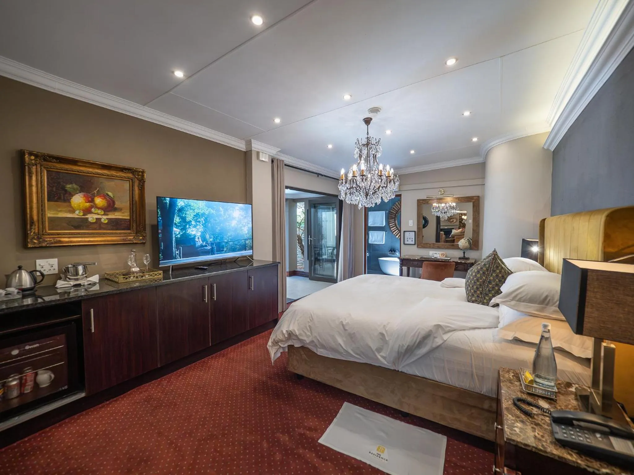 Bedroom, Bed in The Residence