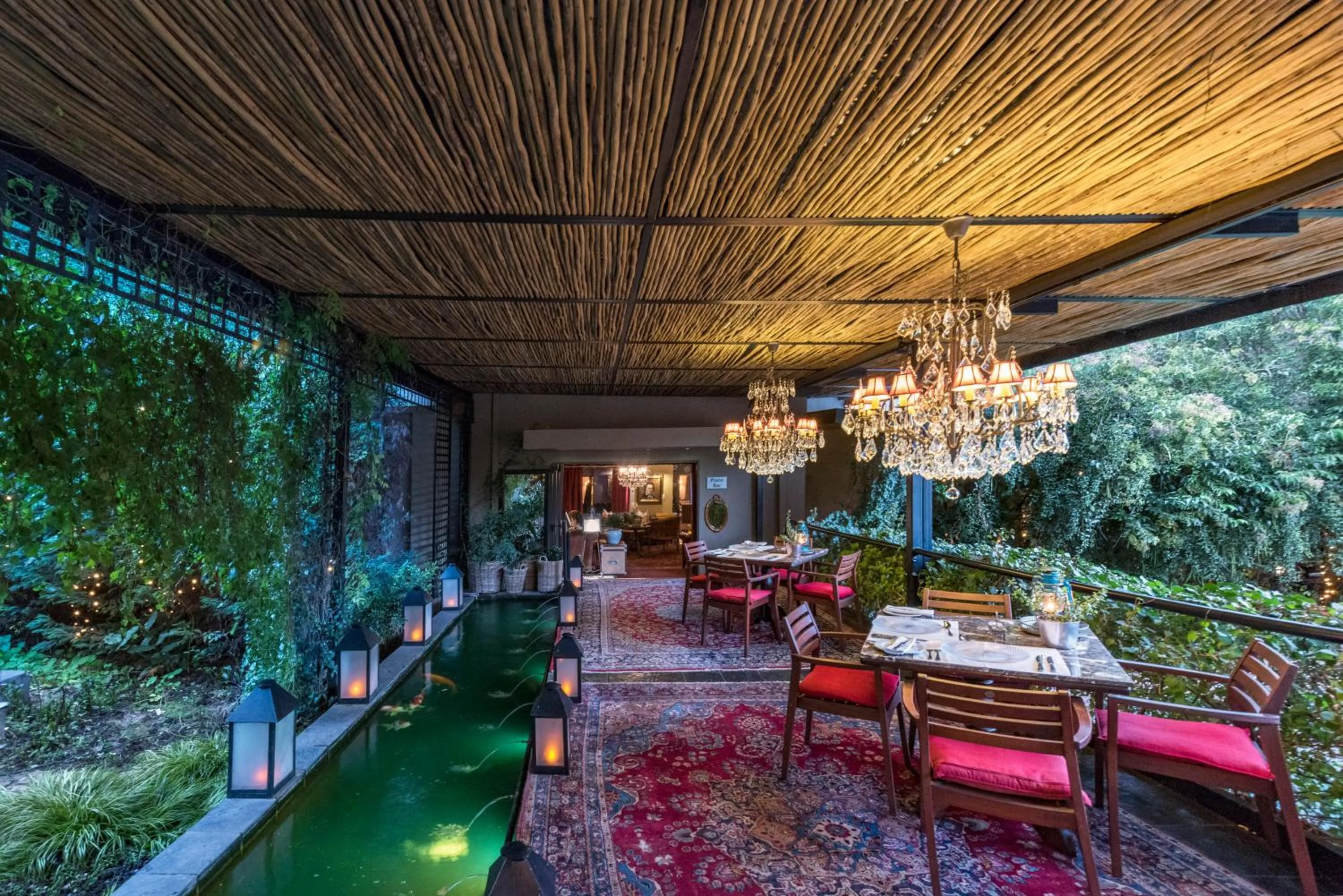 Restaurant/places to eat in The Residence