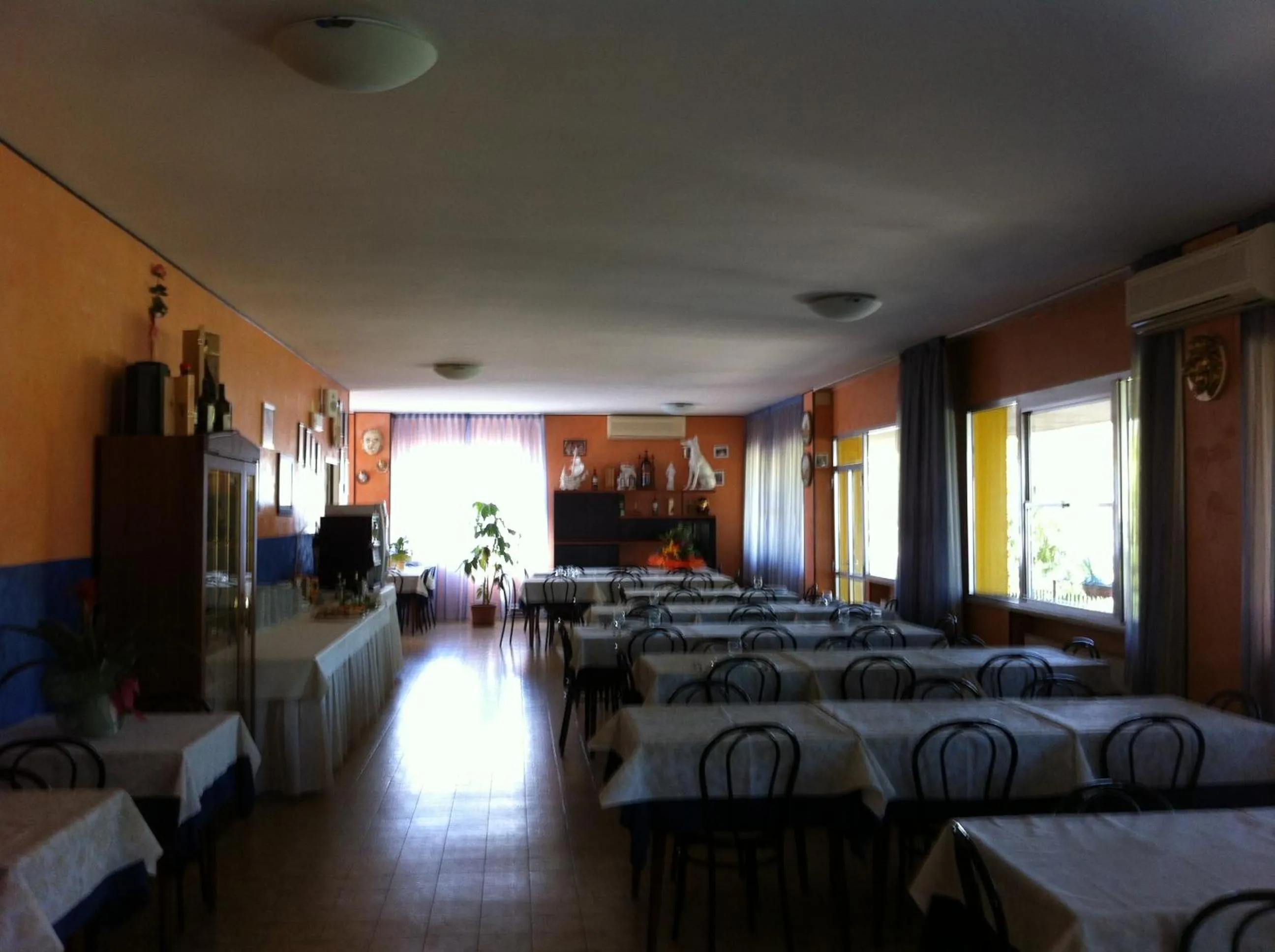 Restaurant/places to eat, Bed in Hotel Viking