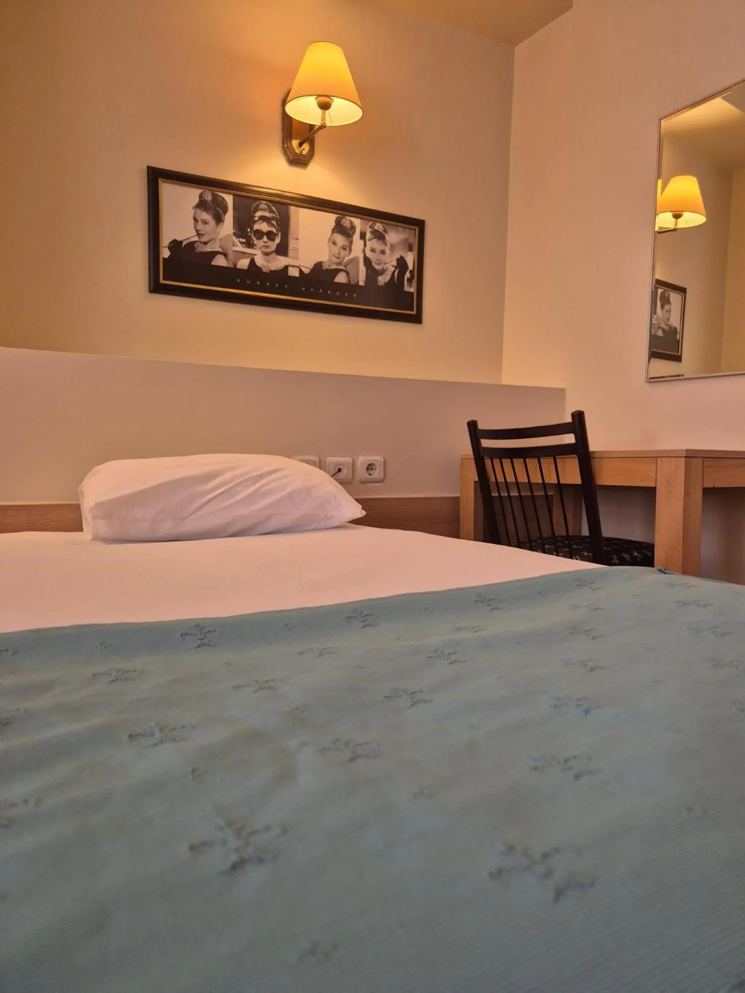 Bedroom, Bed in Haydarpasa Hotel