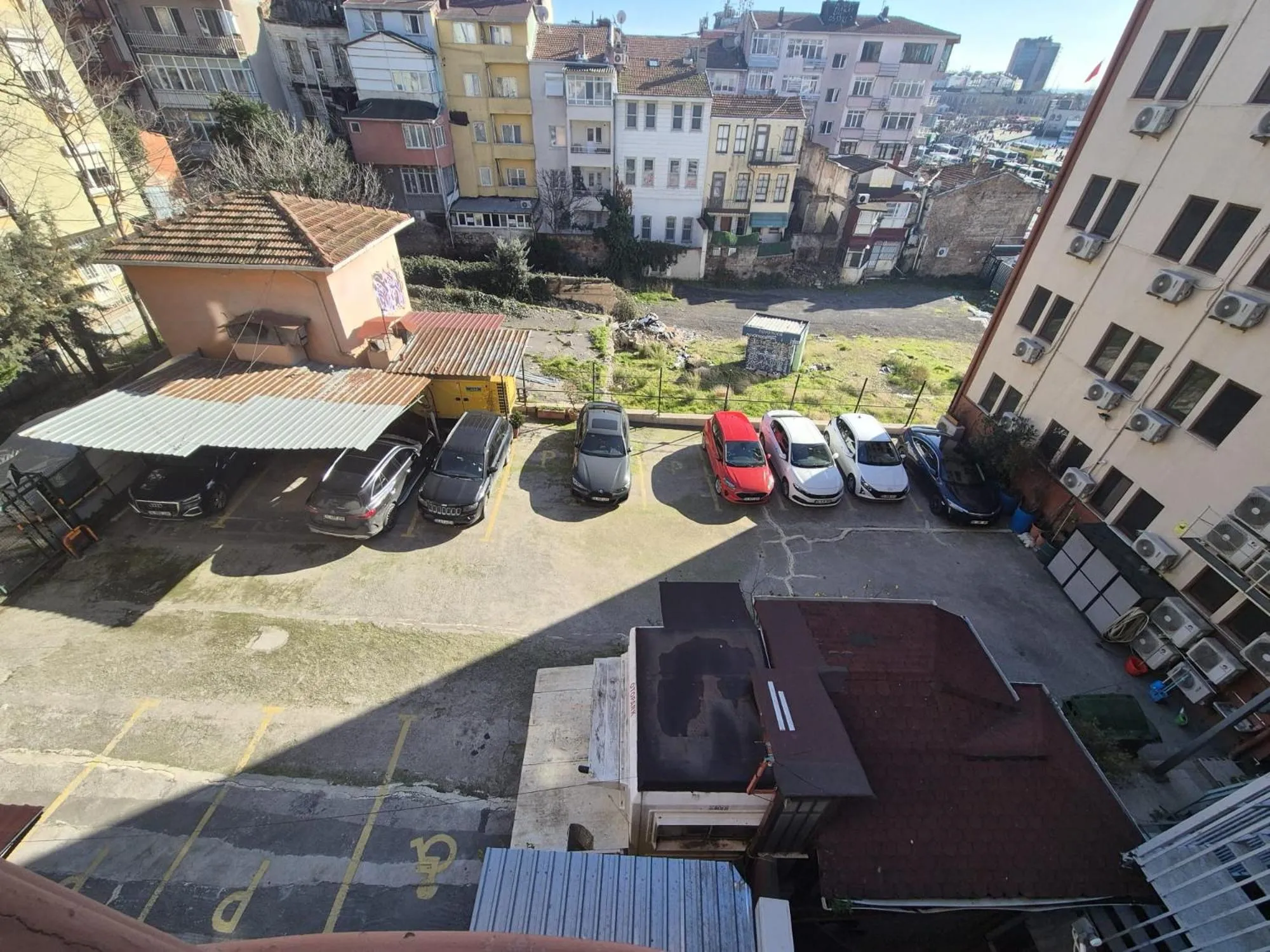 Property building in Haydarpasa Hotel