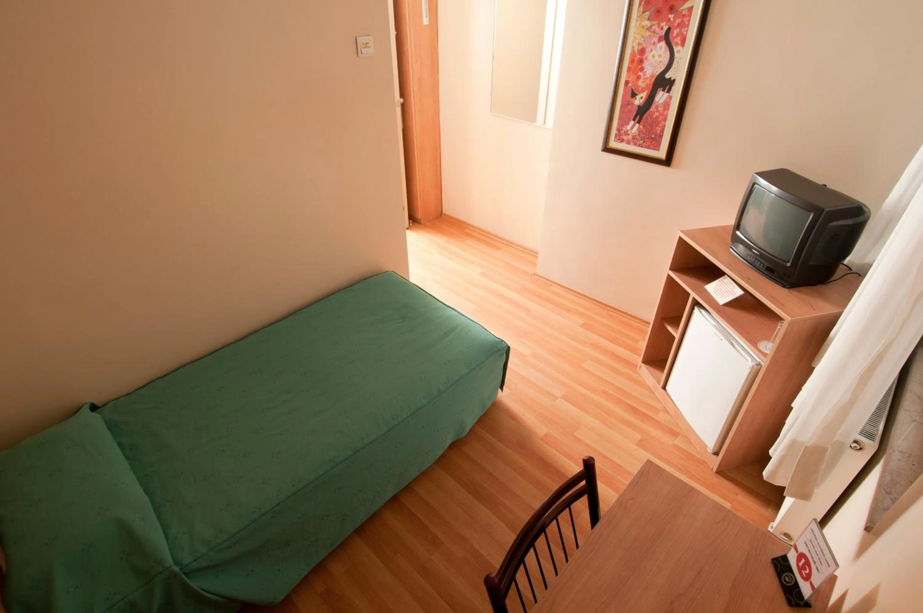 Photo of the whole room, Bed in Haydarpasa Hotel