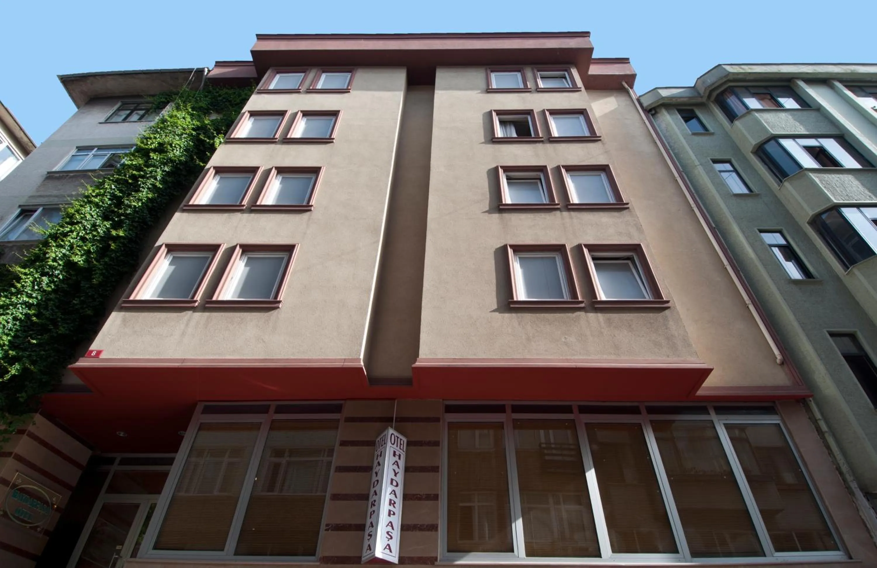 Facade/entrance in Haydarpasa Hotel