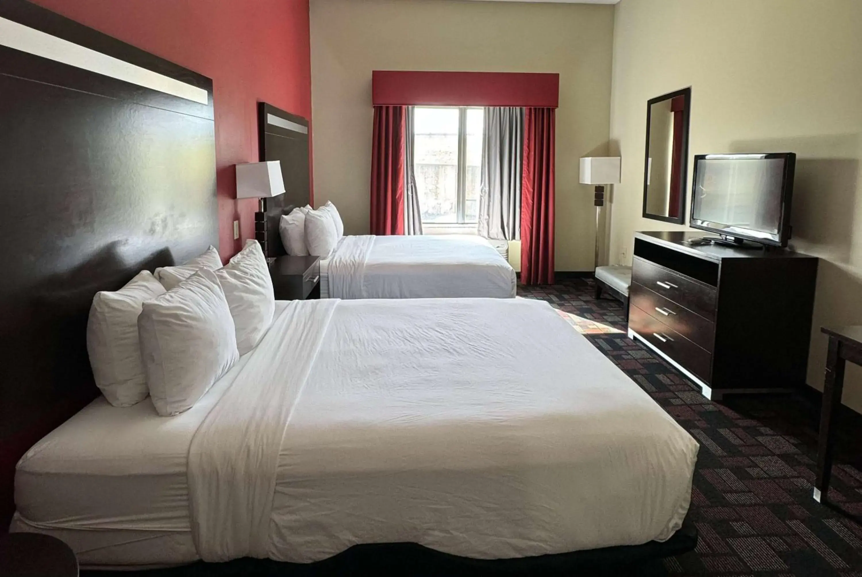 Queen Room with Two Queen Beds - Mobility Access/Non-Smoking in Wingate by Wyndham Lake Charles Casino Area Queen Room with Two Queen Beds - Mobility Access/Non-Smoking in Wingate by Wyndham Lake Charles Casino Area