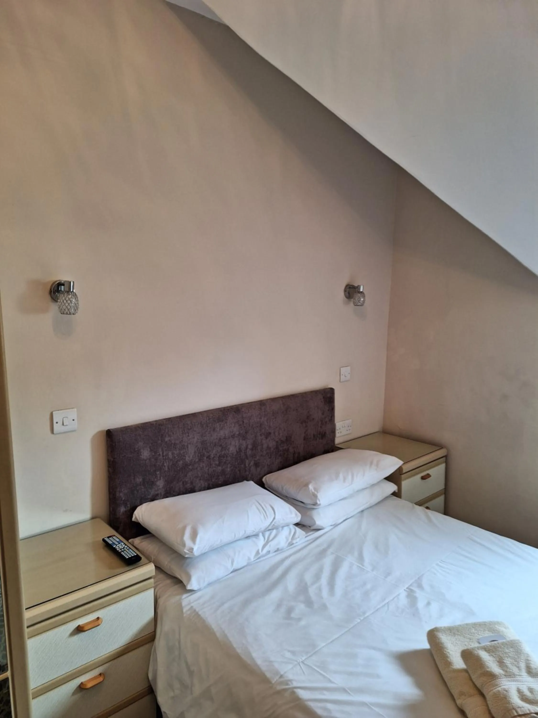 Bed in Ferndale Lodge