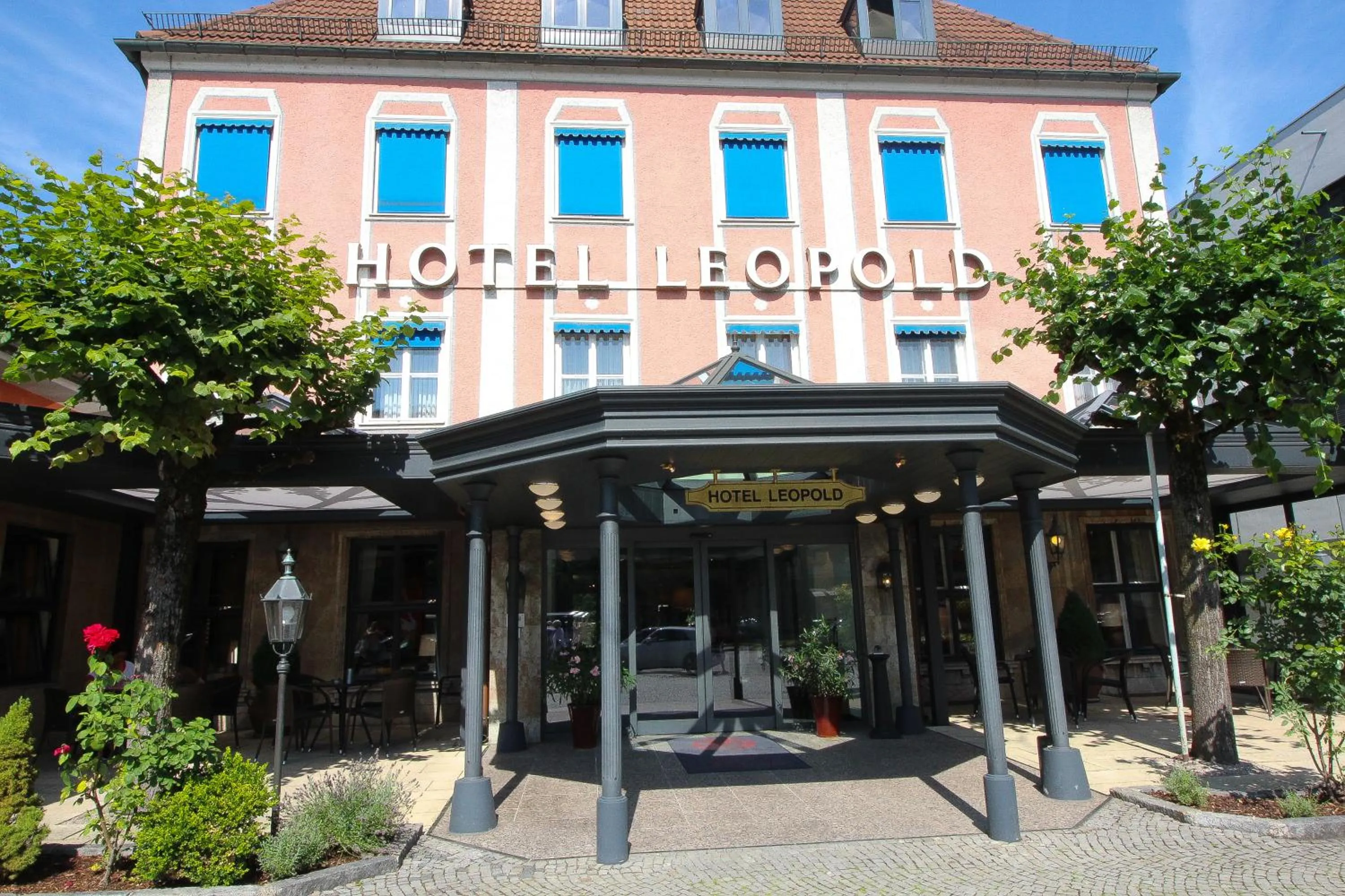 Facade/entrance in Hotel Leopold
