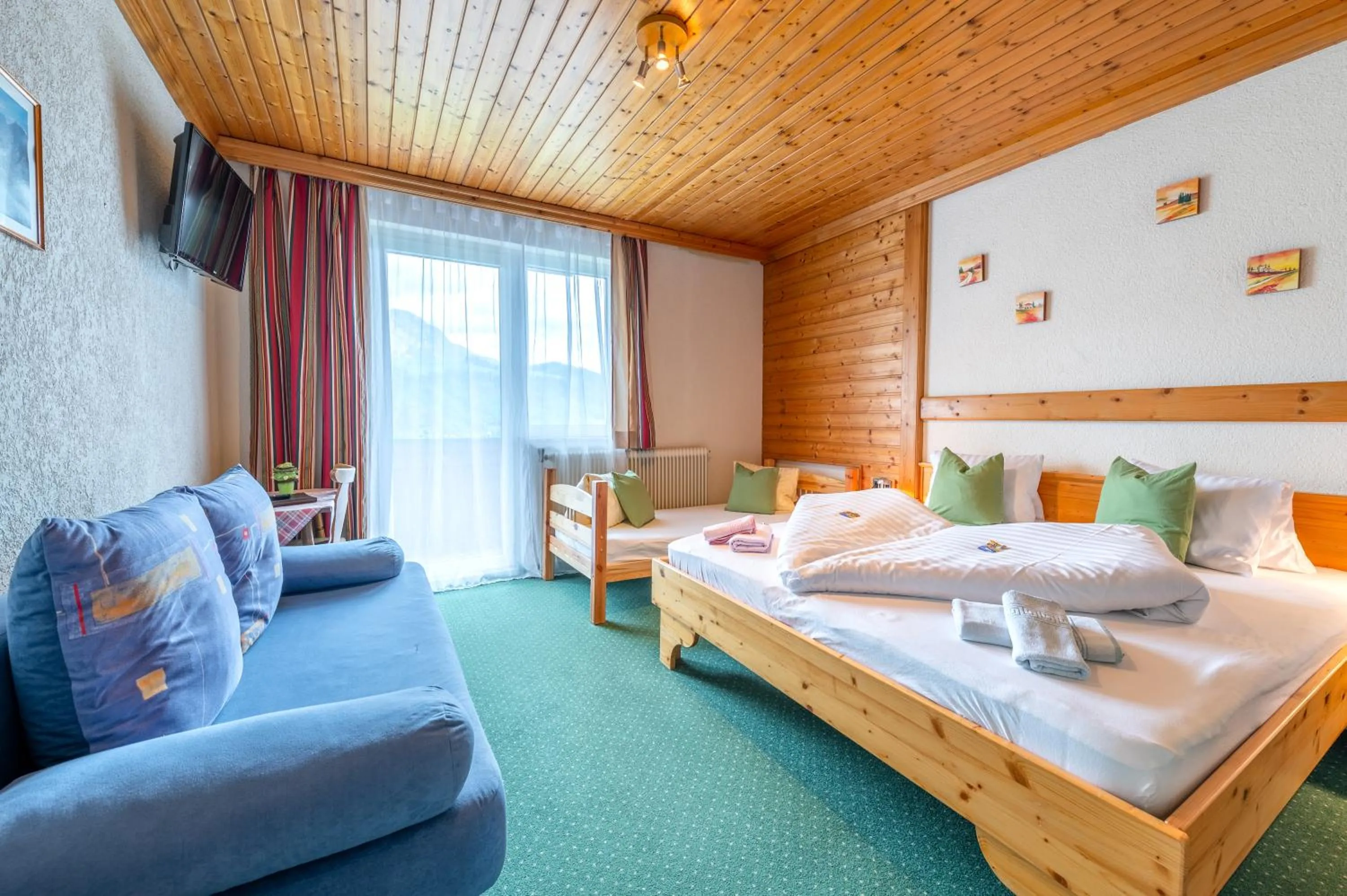 Bed in Panoramahotel Stocker