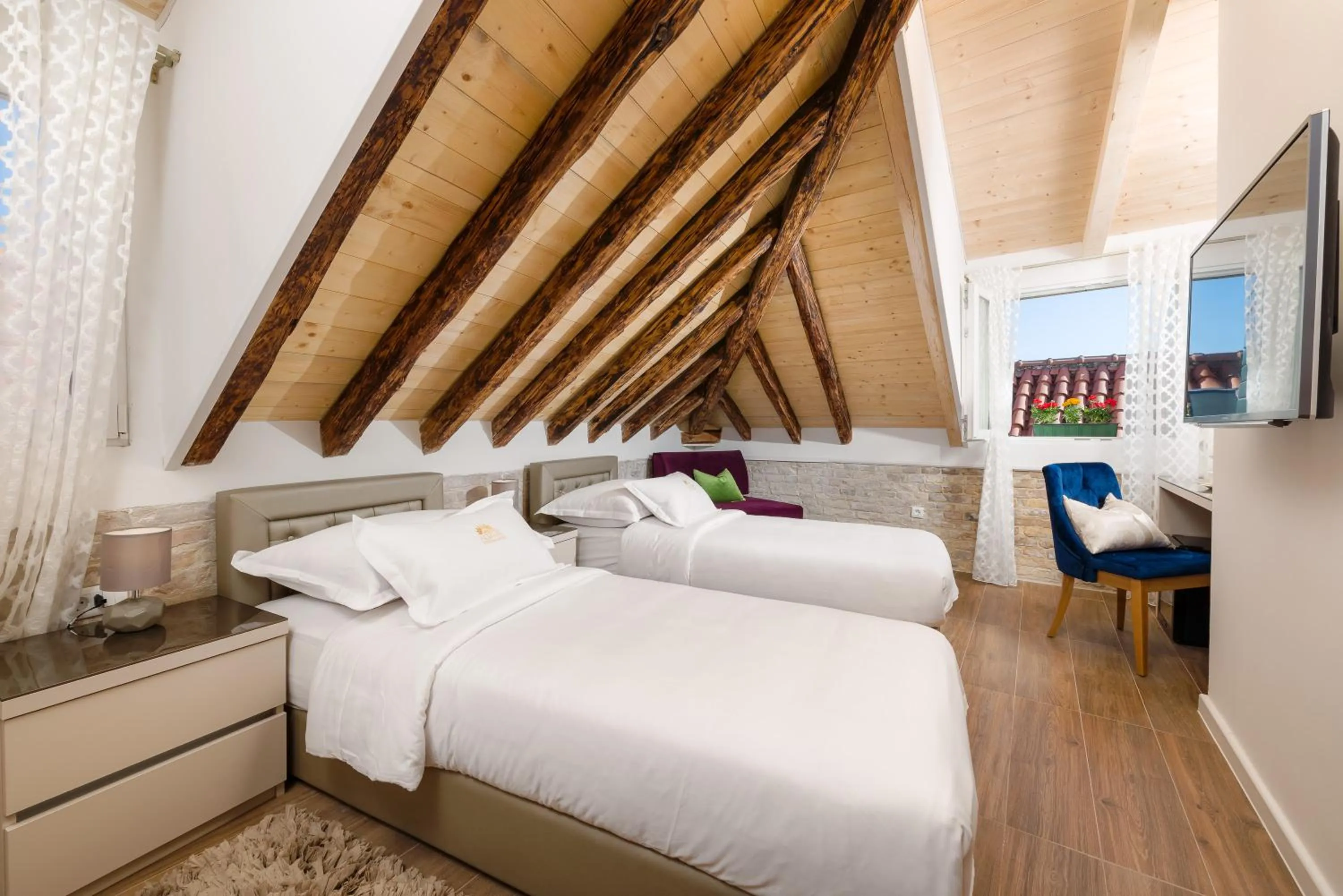 Bed in Agava Lux Rooms&Pool