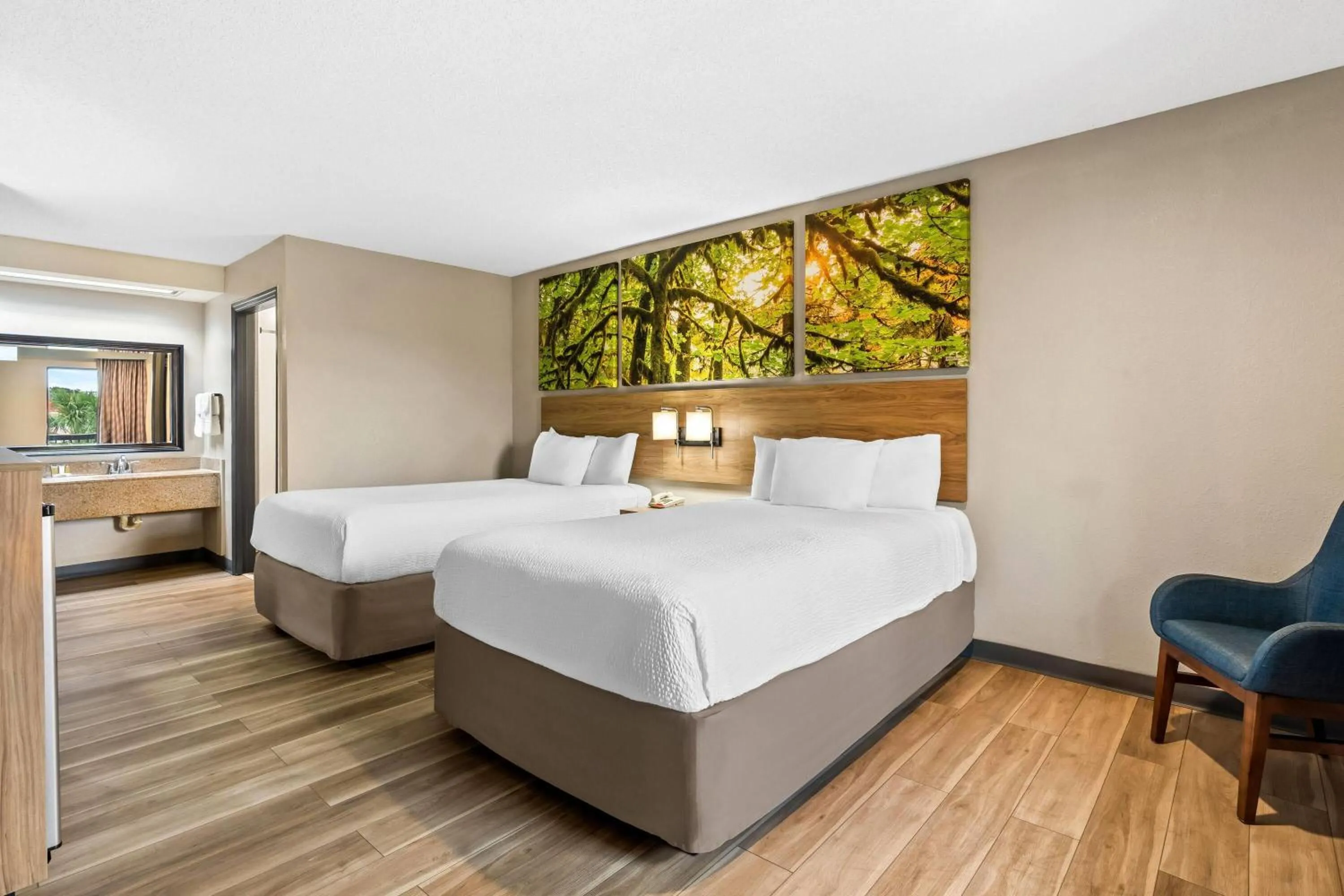 Bed in Days Inn by Wyndham Bainbridge