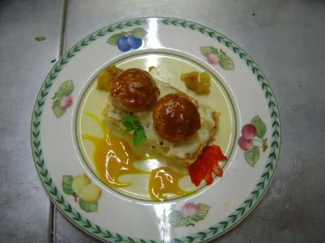 Food and drinks in Logis Hôtel Restaurant La Boule d'Or