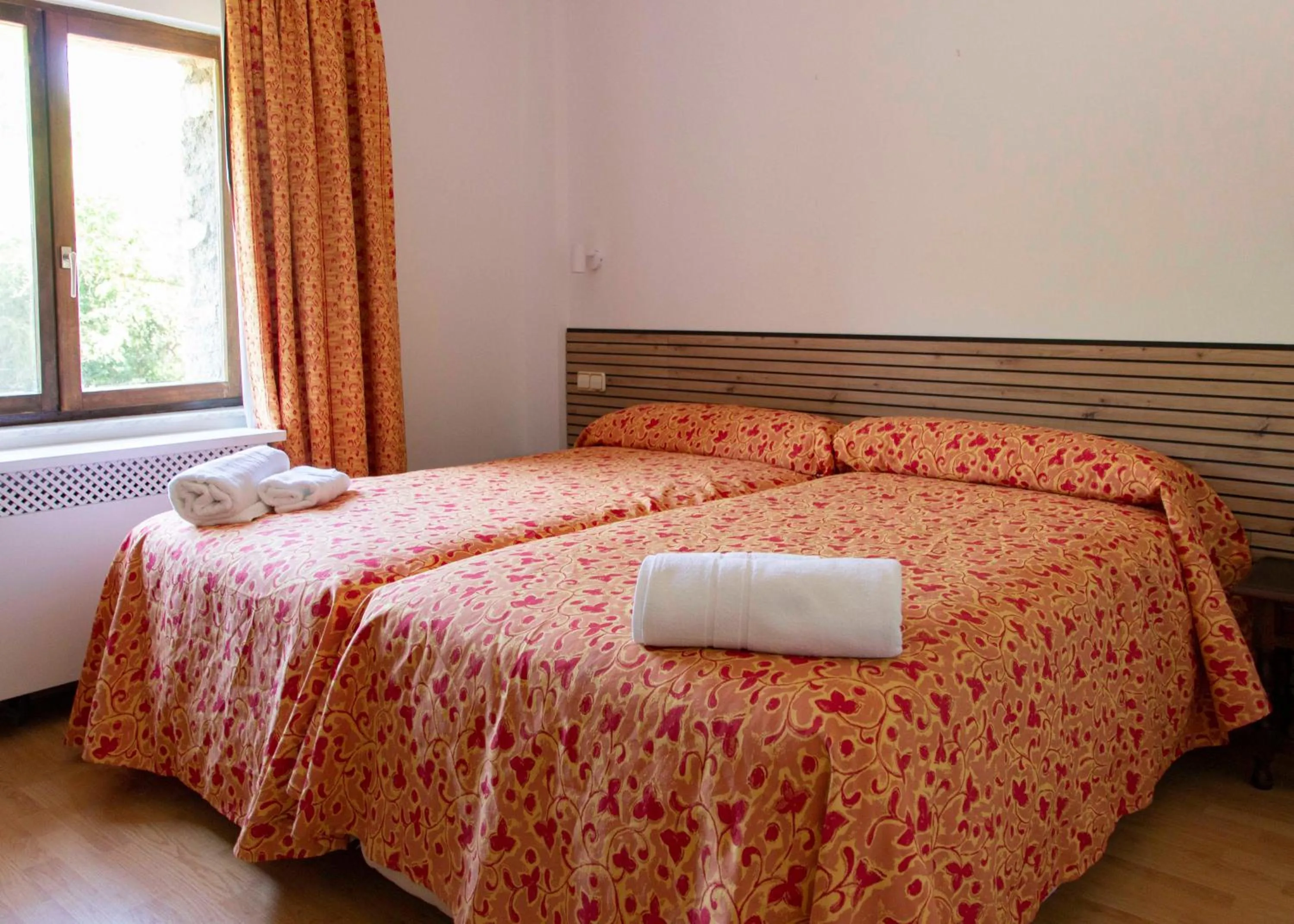 Double Room in Hotel Batuecas