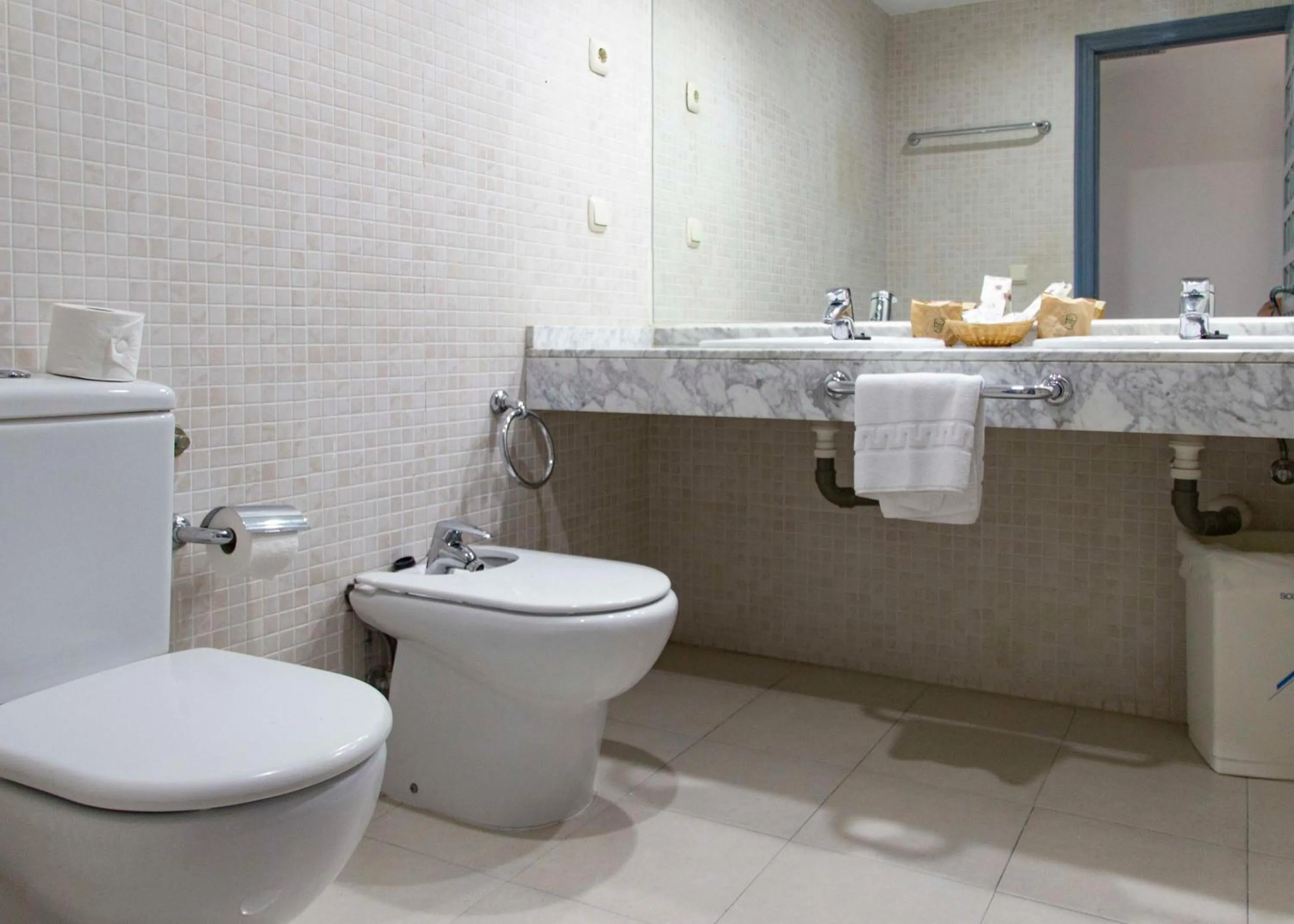 Superior Double Room in Hotel Batuecas