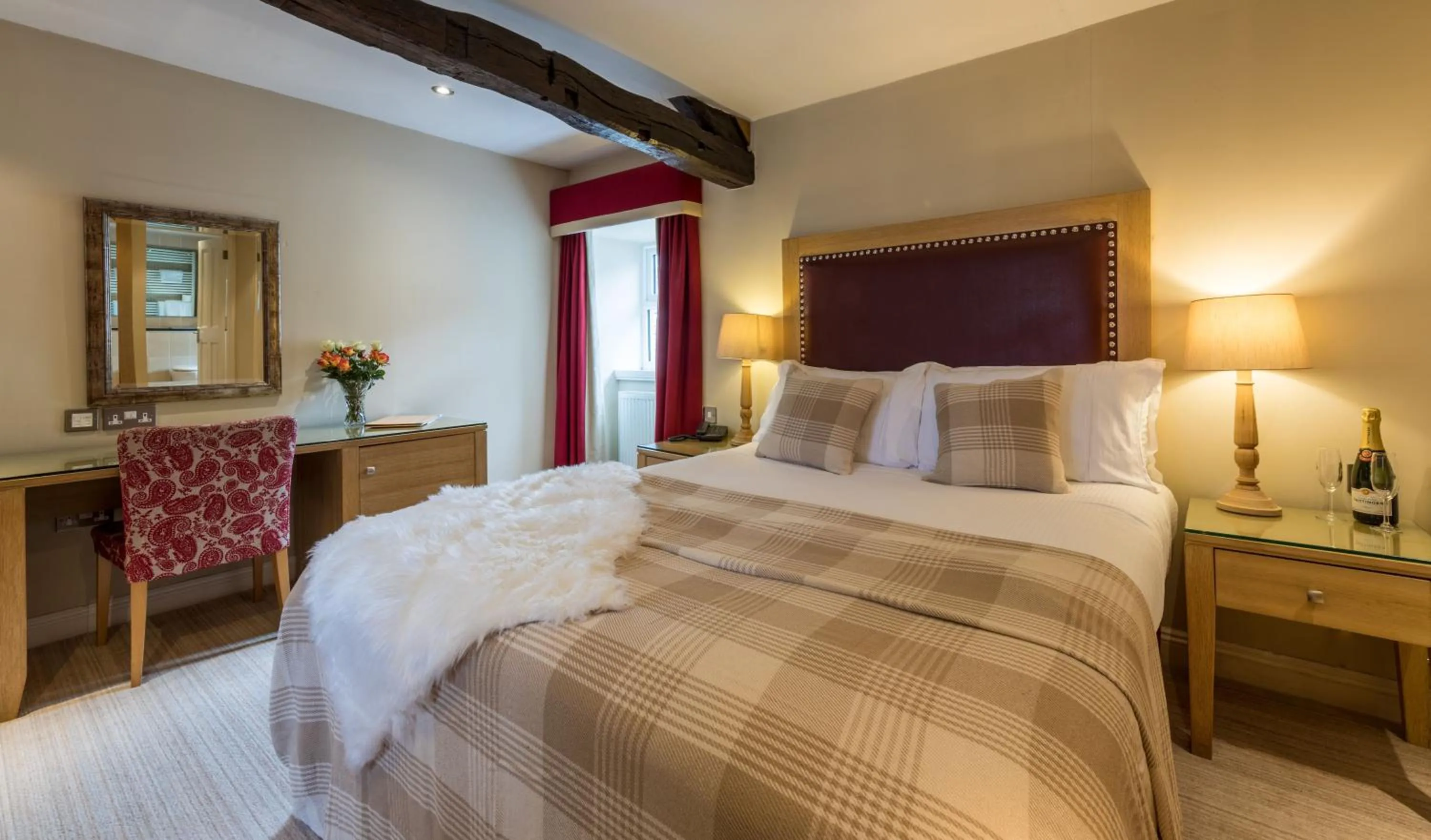 Bed in The Pennington Hotel