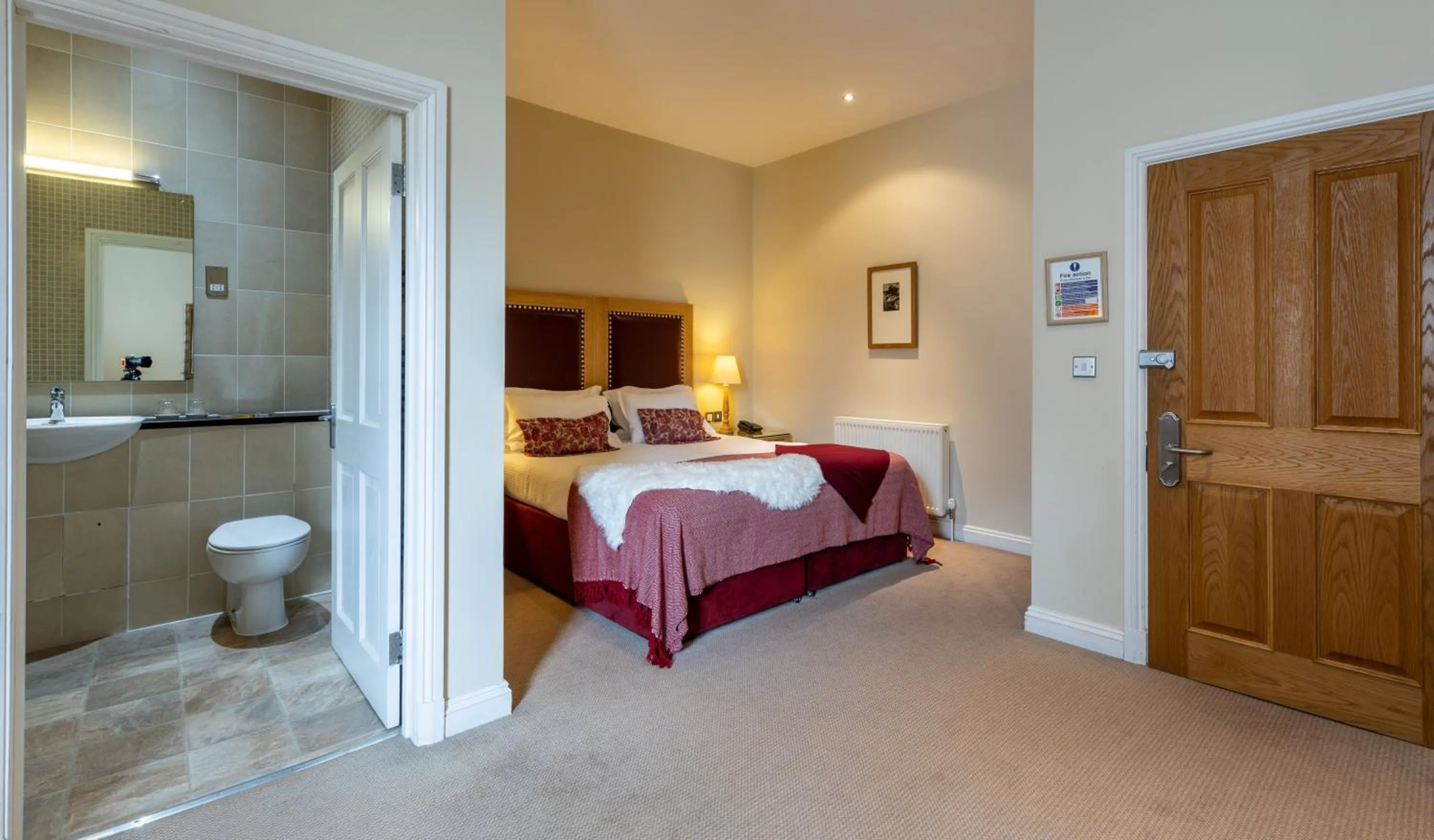 Bed in The Pennington Hotel