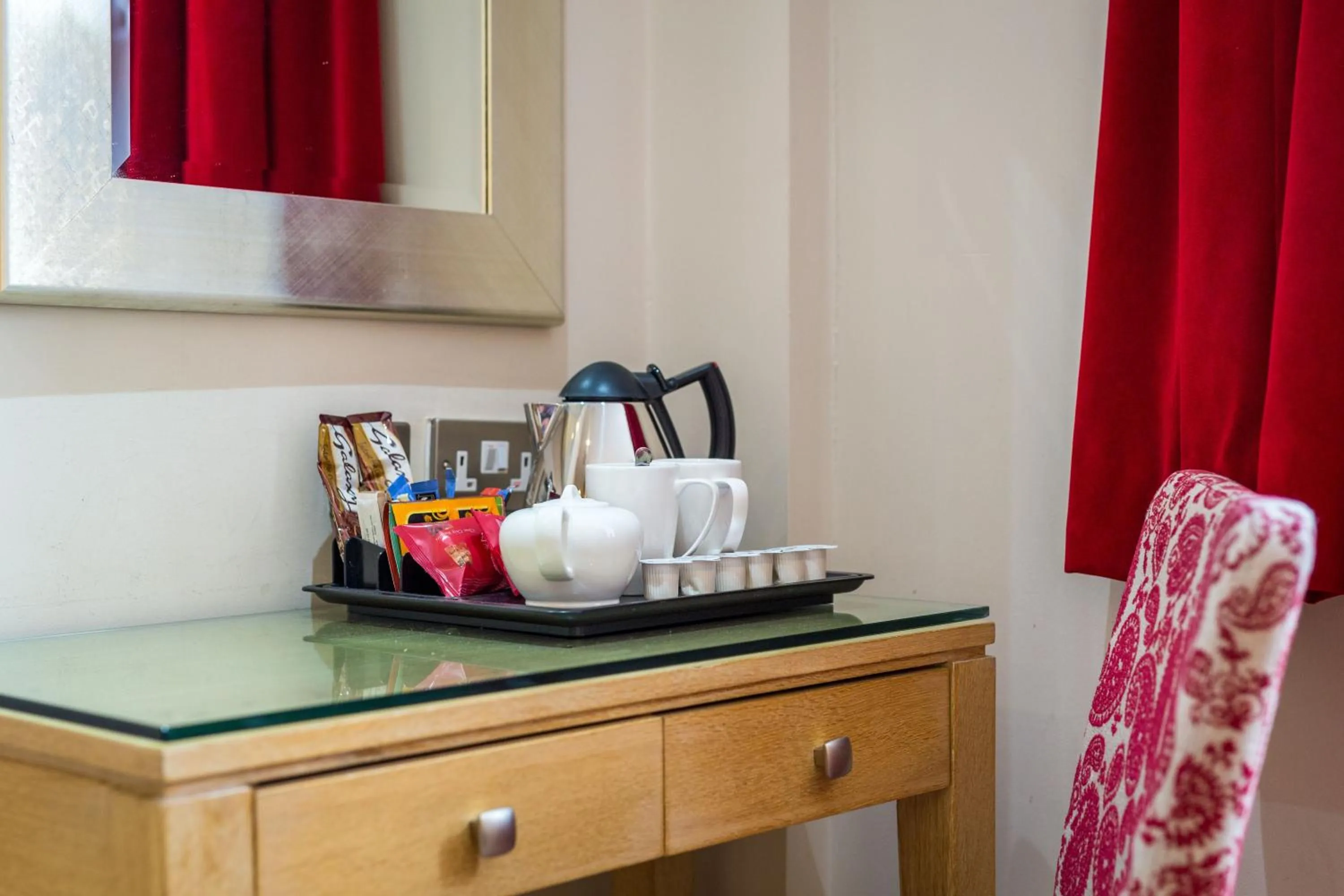 Coffee/tea facilities in The Pennington Hotel