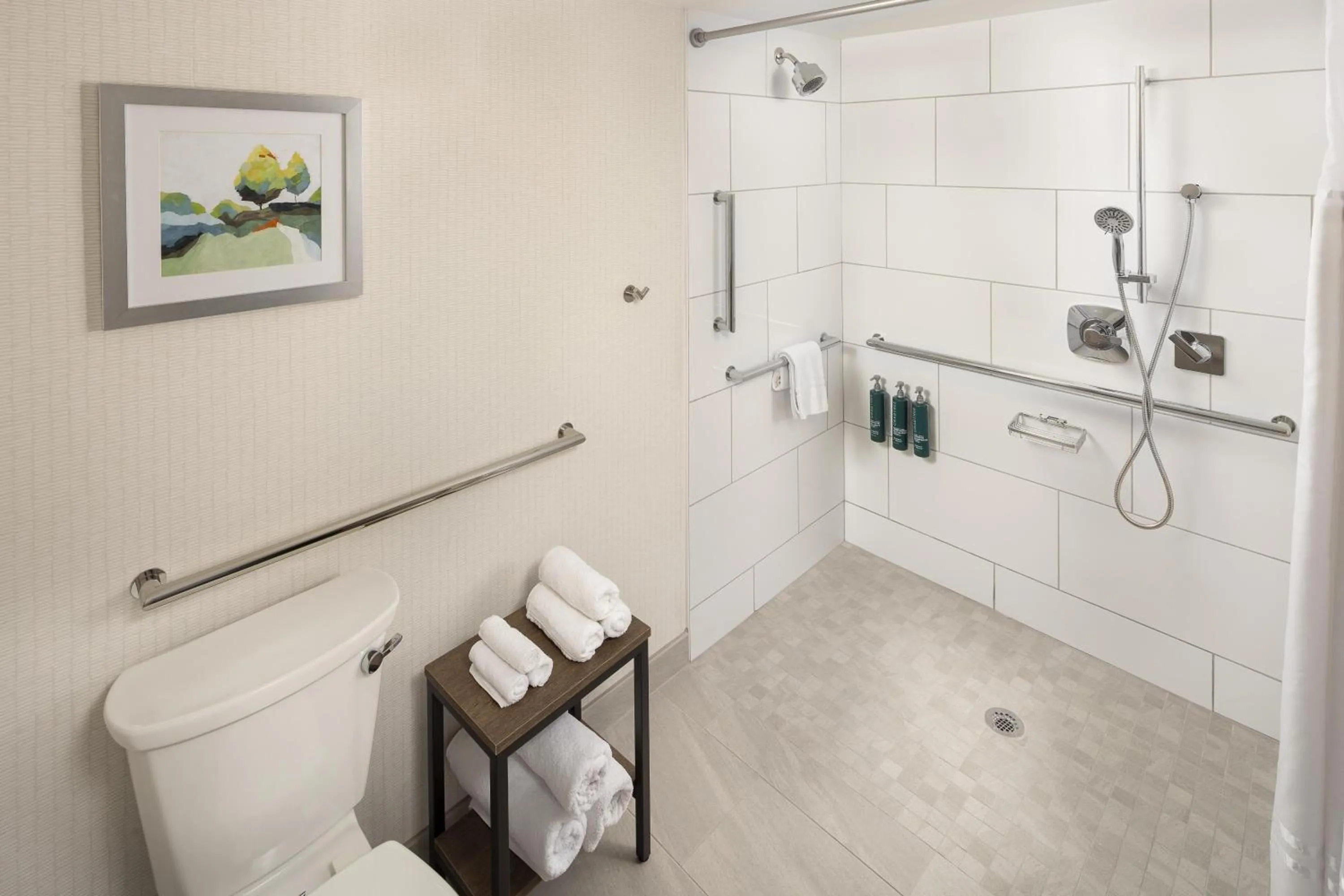 Bathroom in DoubleTree by Hilton Murfreesboro