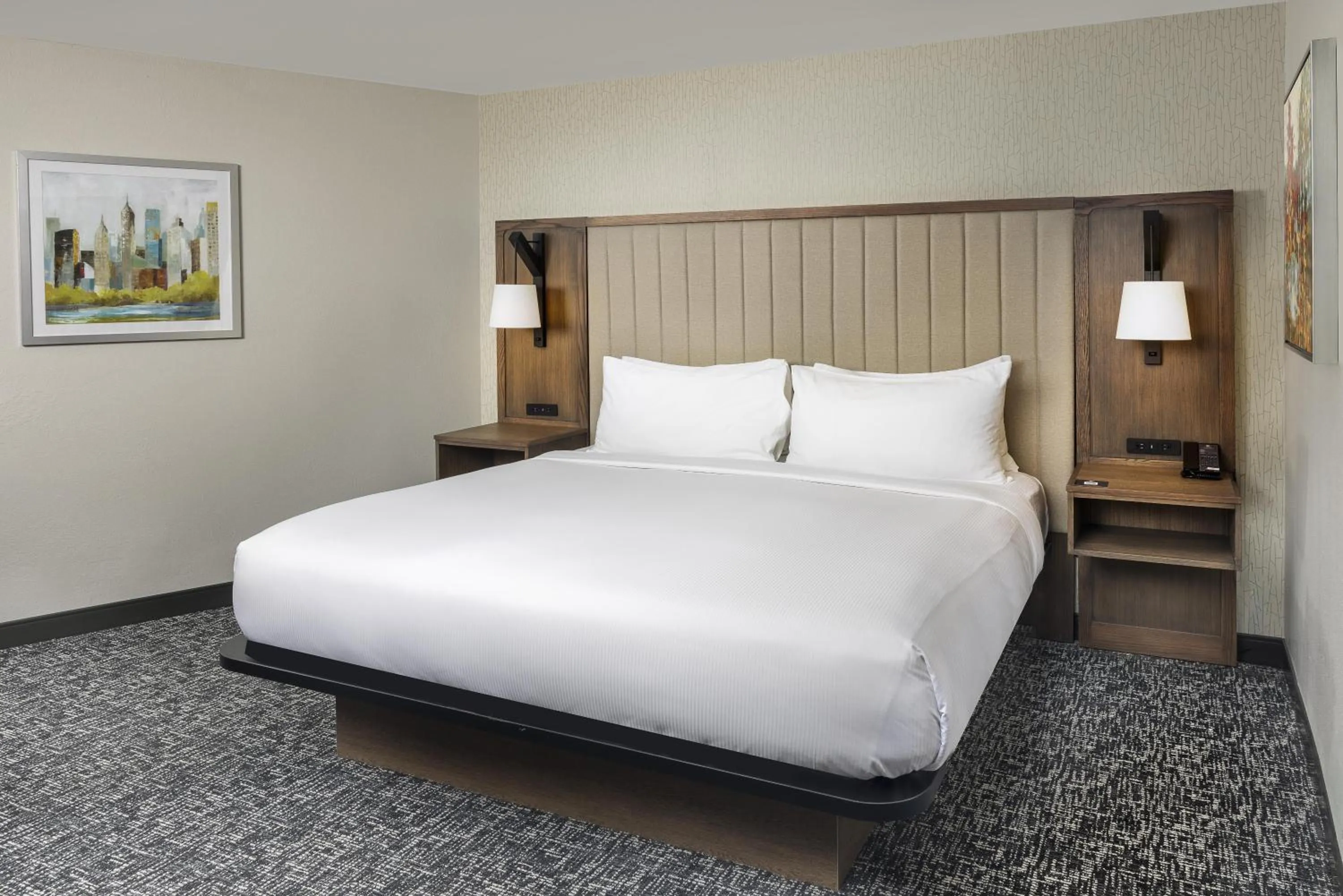 Bed in DoubleTree by Hilton Murfreesboro