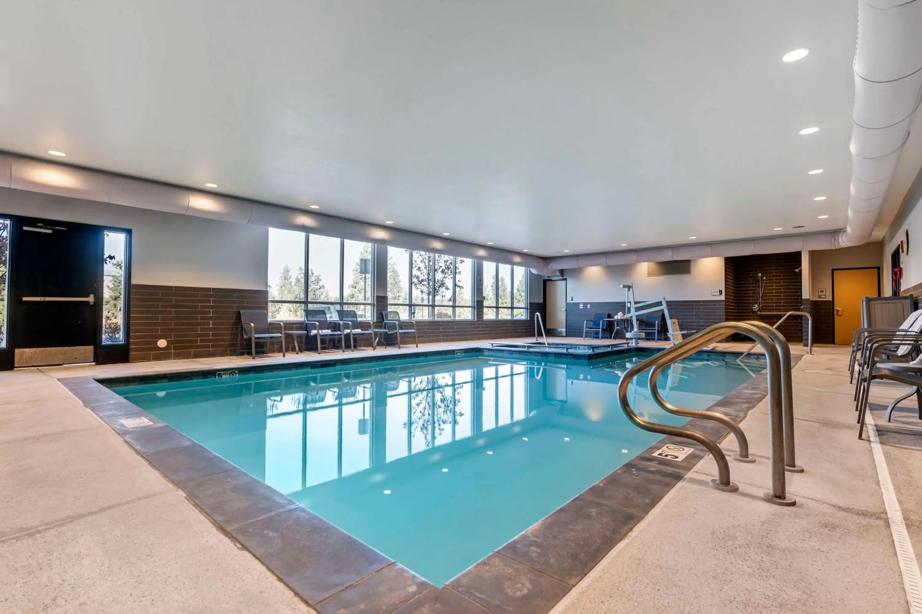 Pool view in Hotel Peppertree Bend, BW Premier Collection