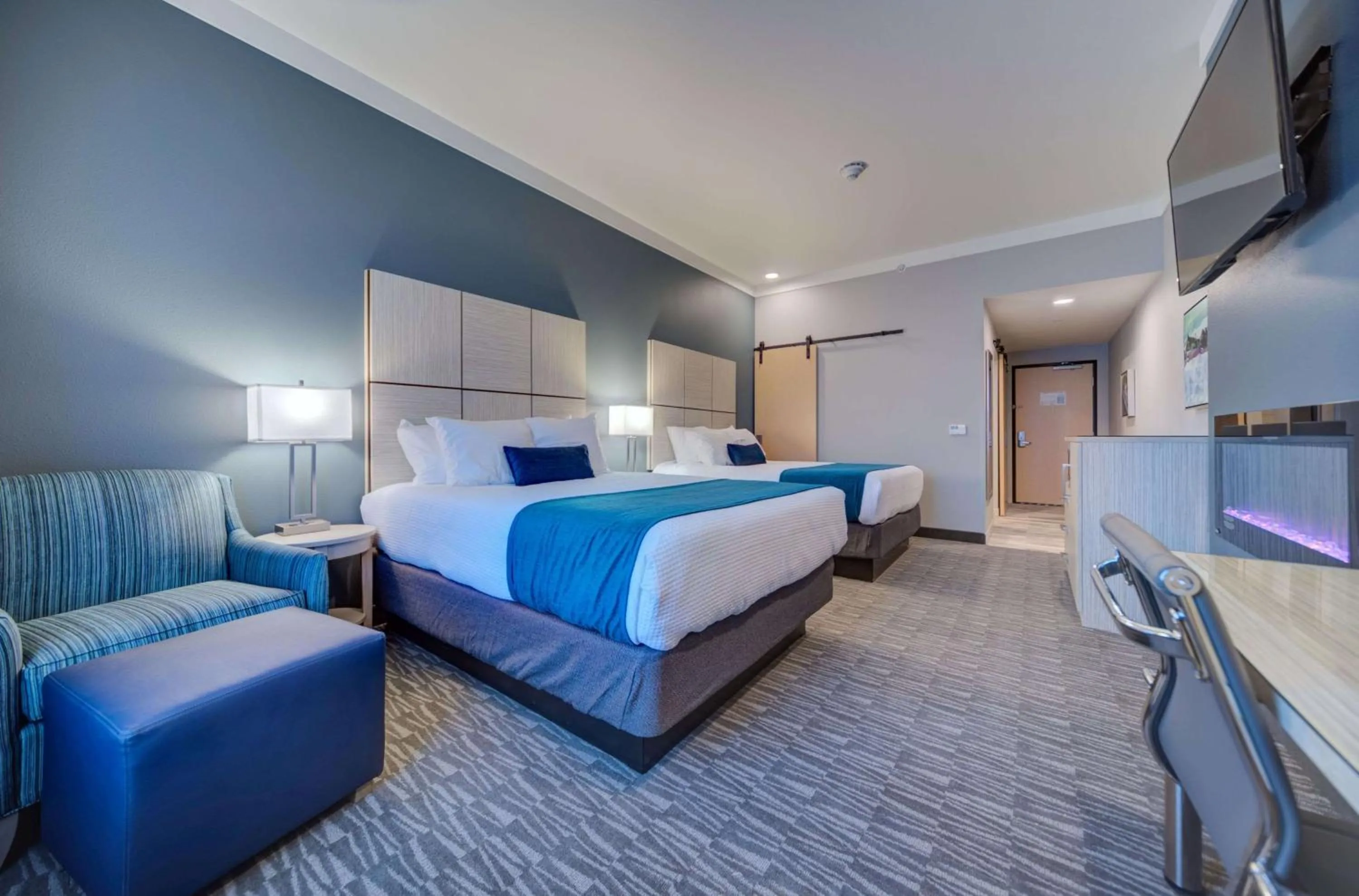 Other, Bed in Hotel Peppertree Bend, BW Premier Collection